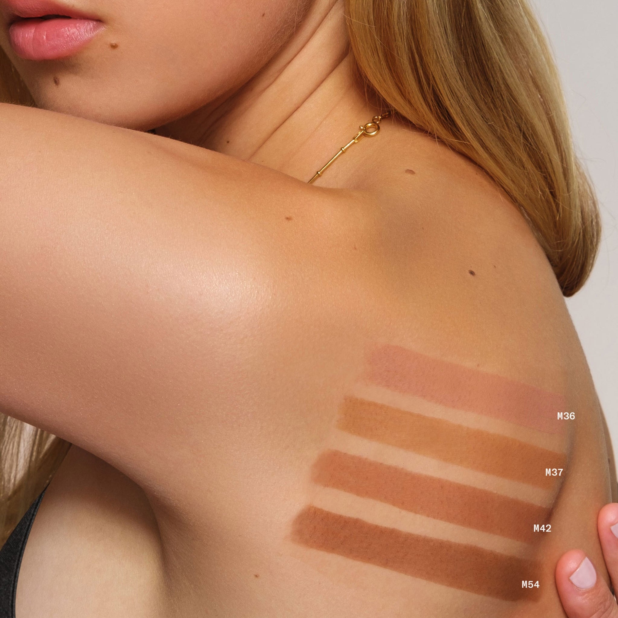 Mob Beauty Bronzer Powder - Matte & Shimmer Shades for Contouring & Highlighting - Vegan & Cruelty-Free Makeup for a Sun-Kissed Glow | Perfect for Everyday Wear & Special Occasions