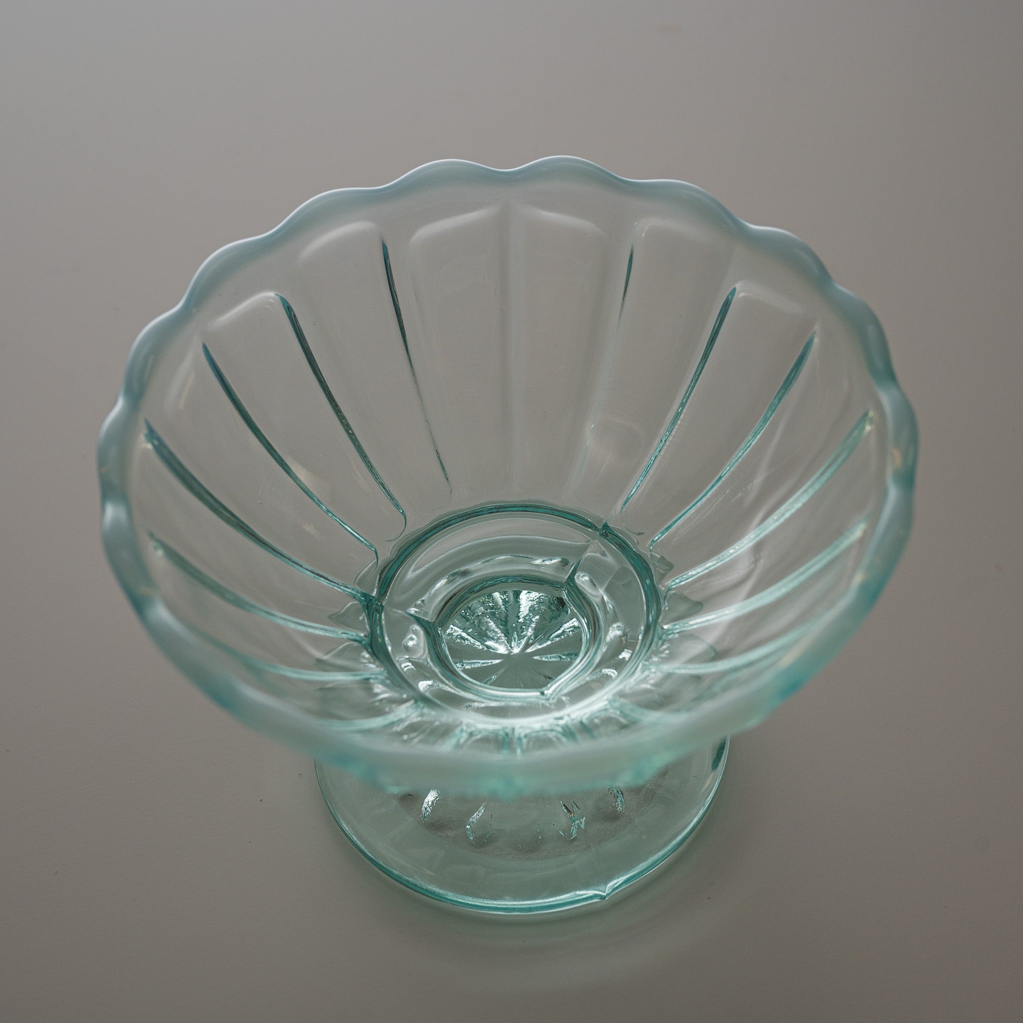 Hirota Glass Snow Flower Frappe Bowl - Japanese Handcrafted Glass Dessert Bowl for Ice Cream, Pudding & Fruit - Perfect for Home Dining & Party Serving