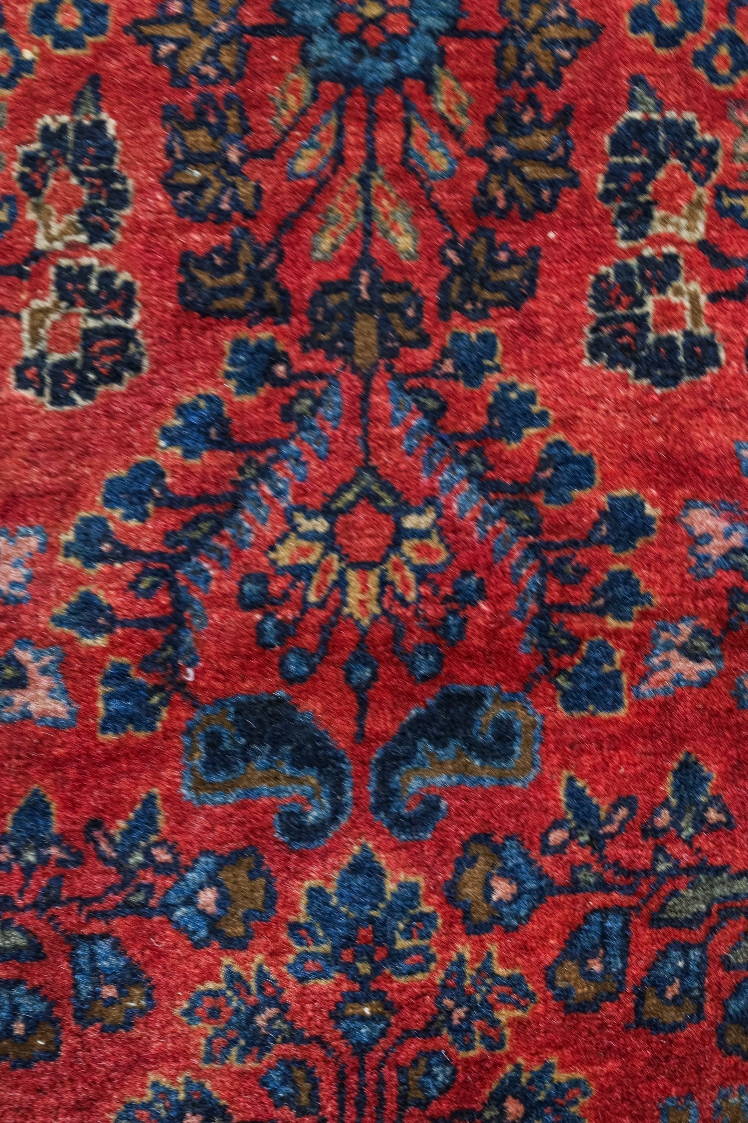Antique Sarouk Handwoven Traditional Persian Rug - J78968 - Perfect for Living Room, Bedroom & Home Decor