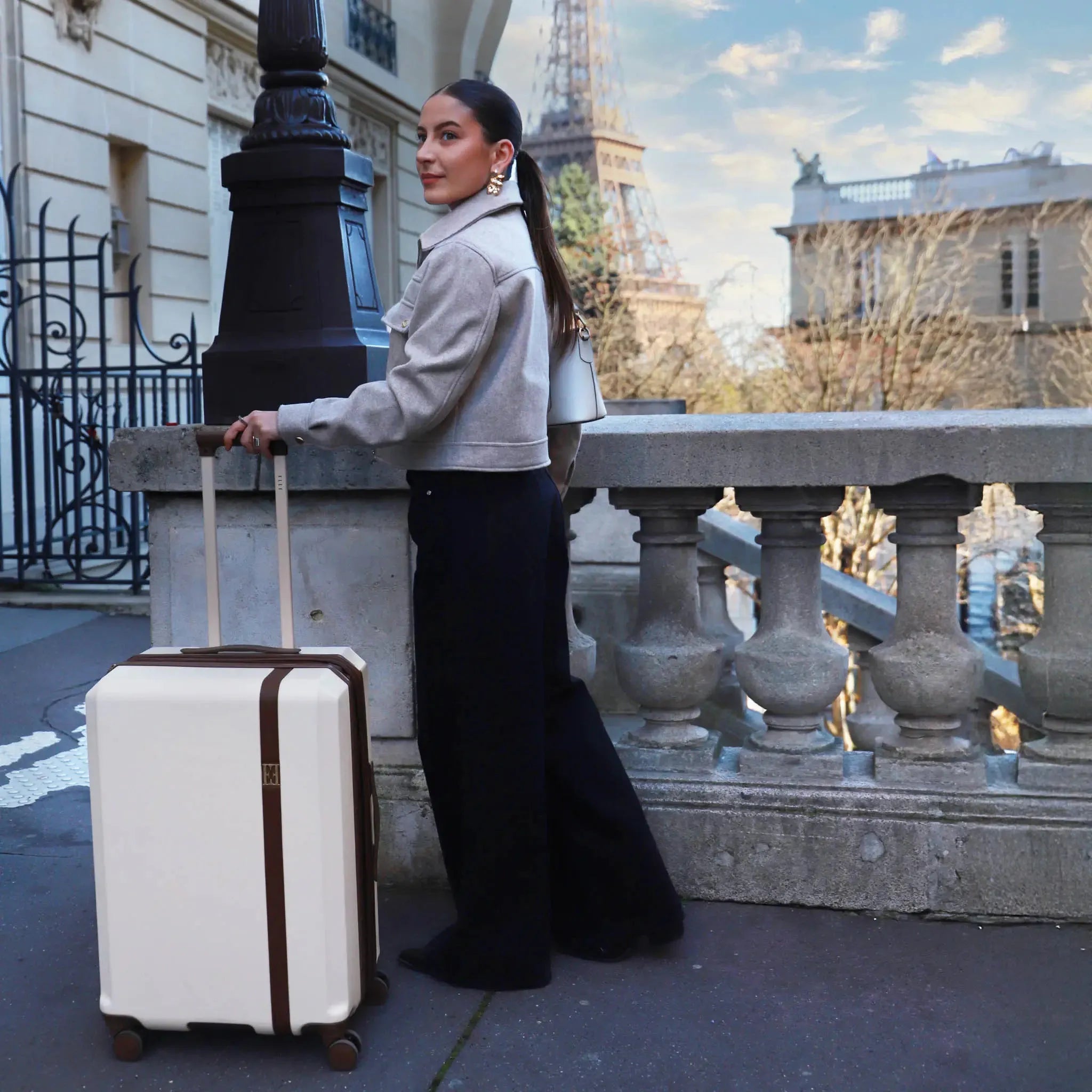 Luxe Journey 3-Piece Expandable Vintage Suitcase Set - Perfect for Travel, Vacations & Business Trips