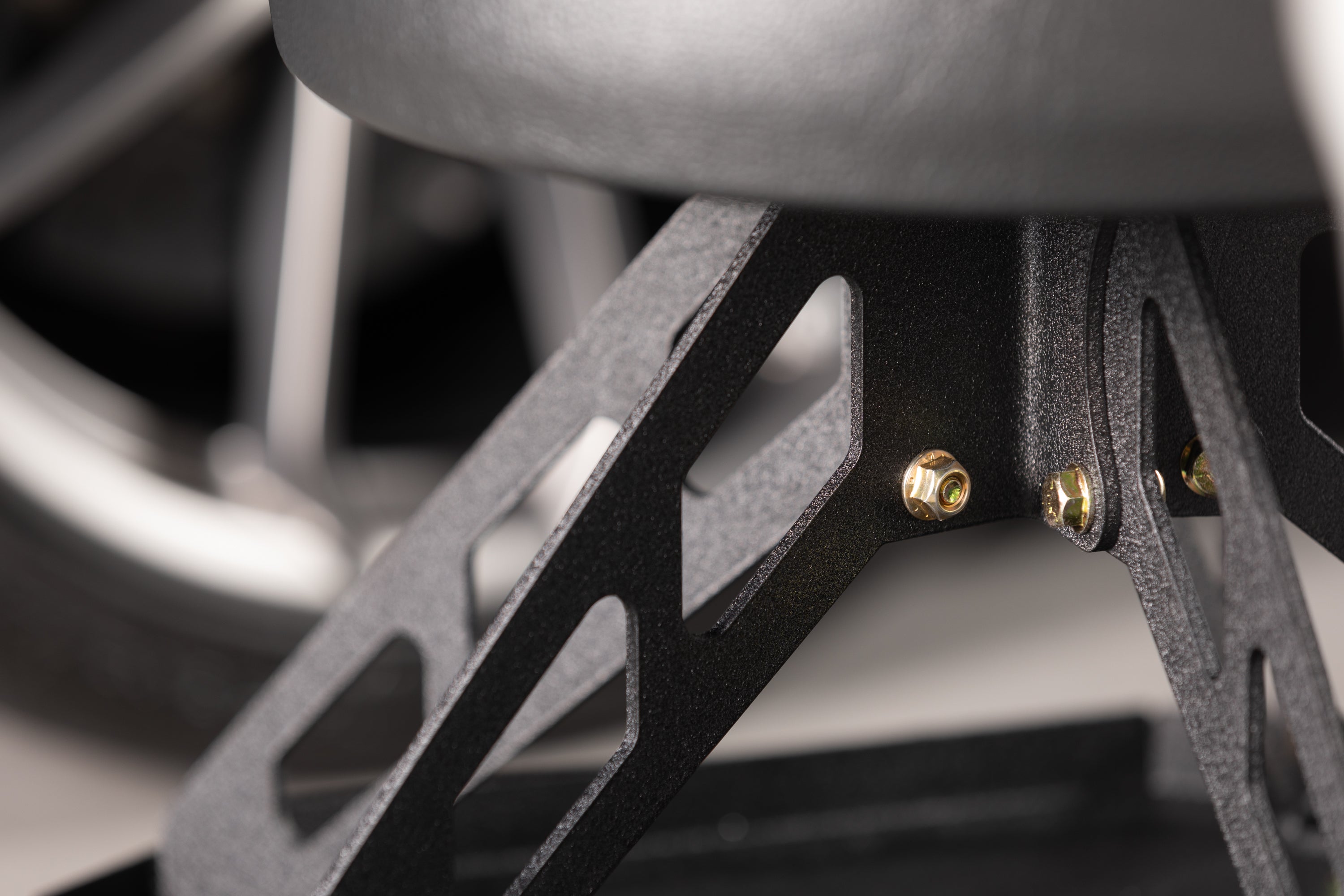 Vyper Chair - Heavy Duty Steel Frame Ergonomic Office Chair for Home & Work - Perfect for Gaming, Studying, and Long Work Sessions