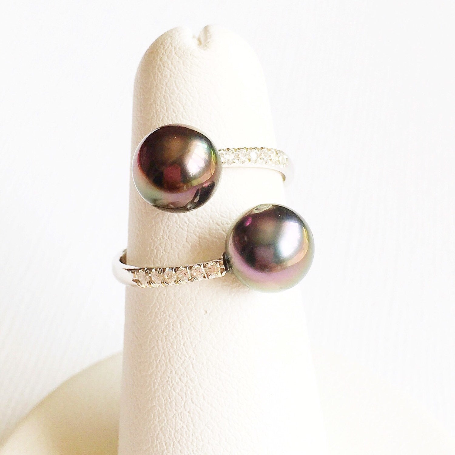 Elegant Ring Leia with Diamond Pave and Tahitian Pearls - Perfect for Weddings, Anniversaries & Special Occasions (E148)