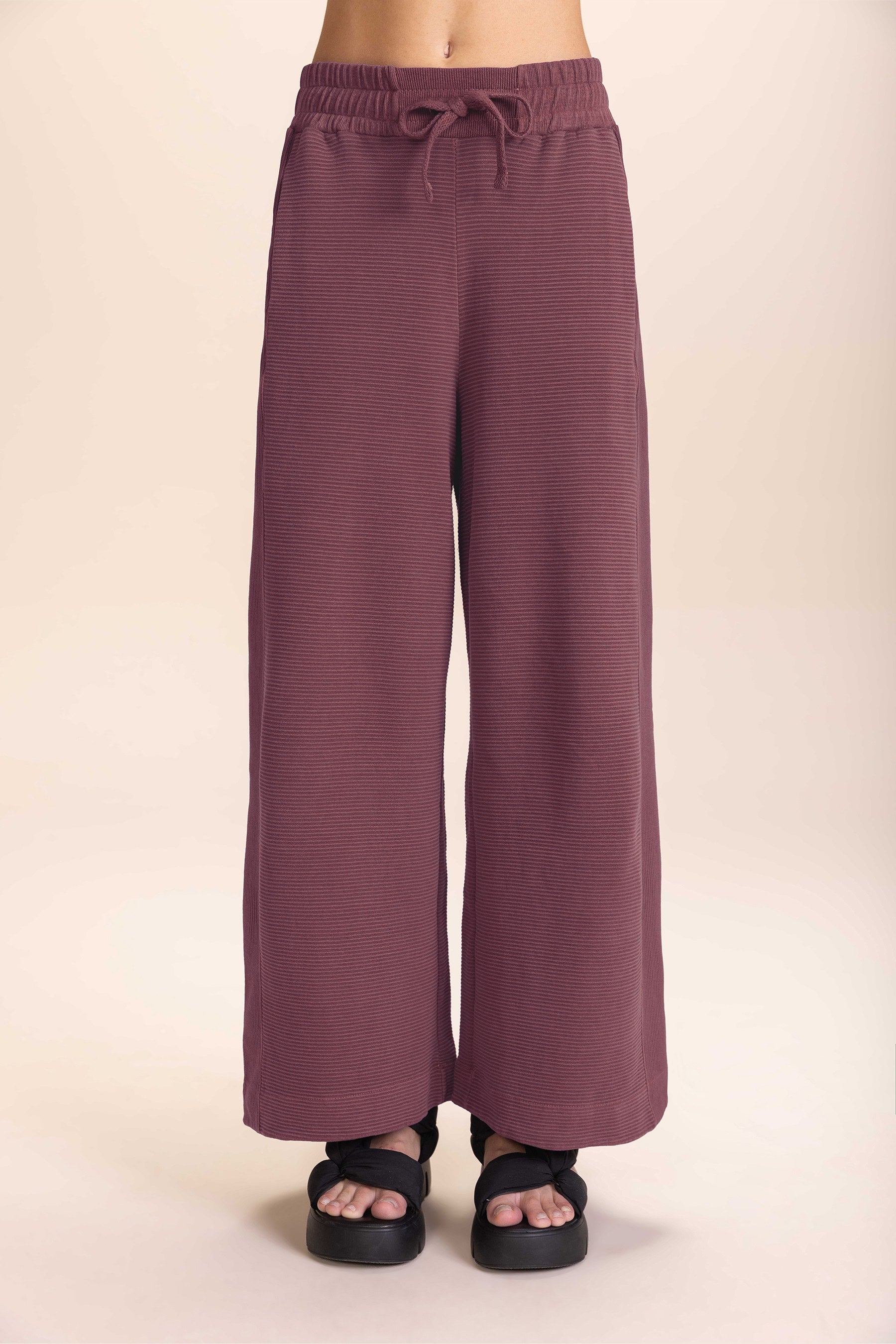Stylish Ribbed Washed Crop Pants for Women - High Waist Comfortable Lounge Pants for Yoga, Travel & Casual Wear