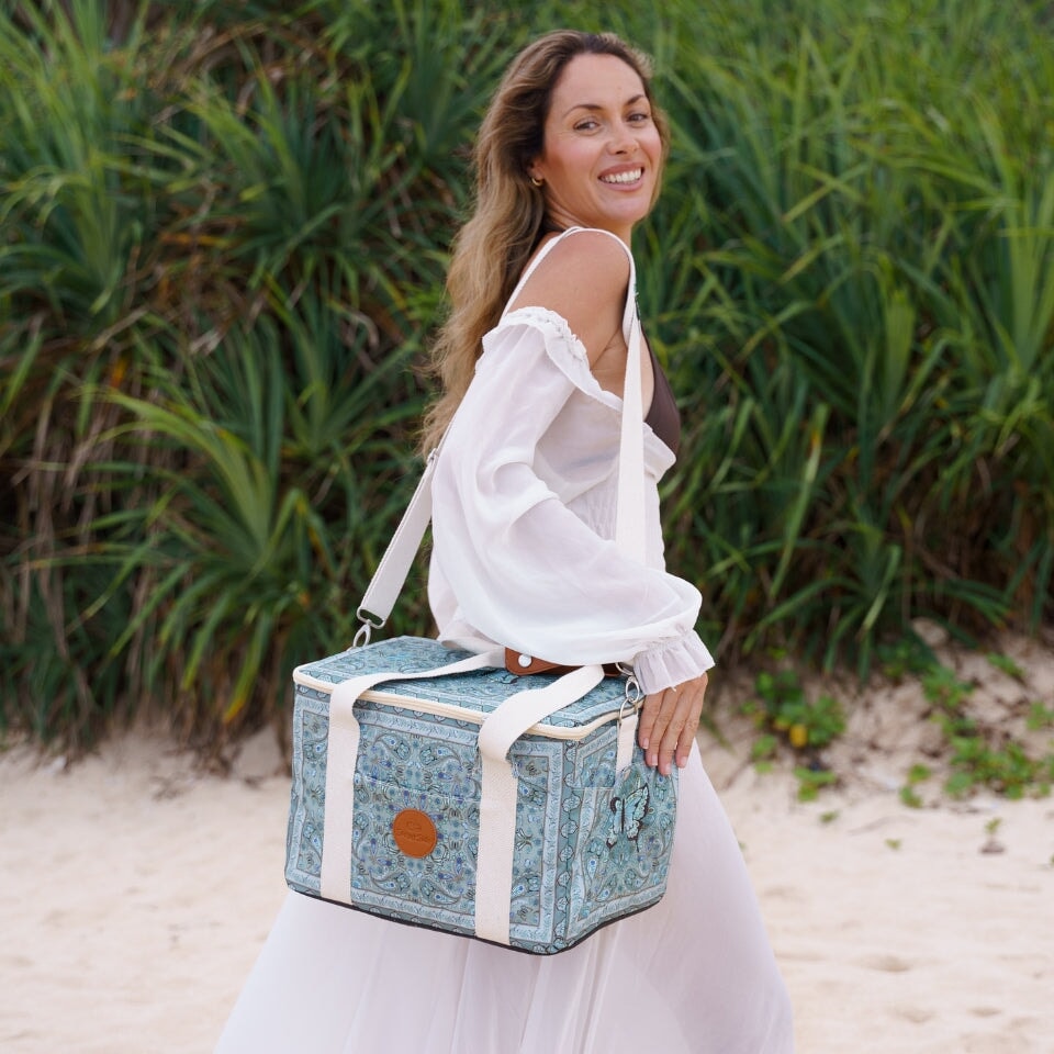 Butterfly Effect Insulated Cooler Bag - Portable Picnic, Beach, Camping & Outdoor Food Storage - Leakproof & Durable for Drinks, Lunch & Groceries