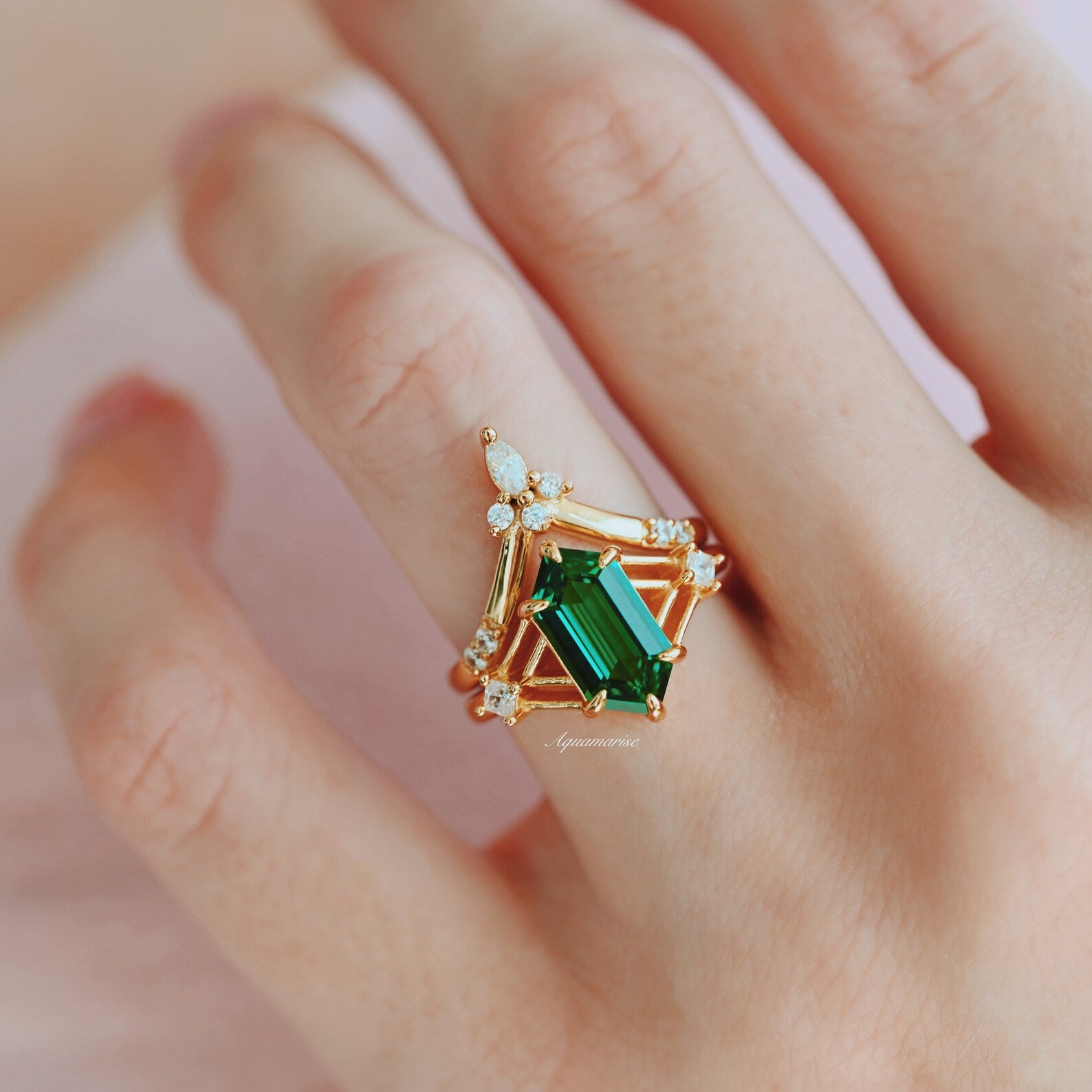 Celtic Hexagon Emerald Ring Set - 14K Solid Yellow Gold Wedding Band, Engagement Ring for Women, Anniversary Gift, Irish Jewelry for Everyday Wear