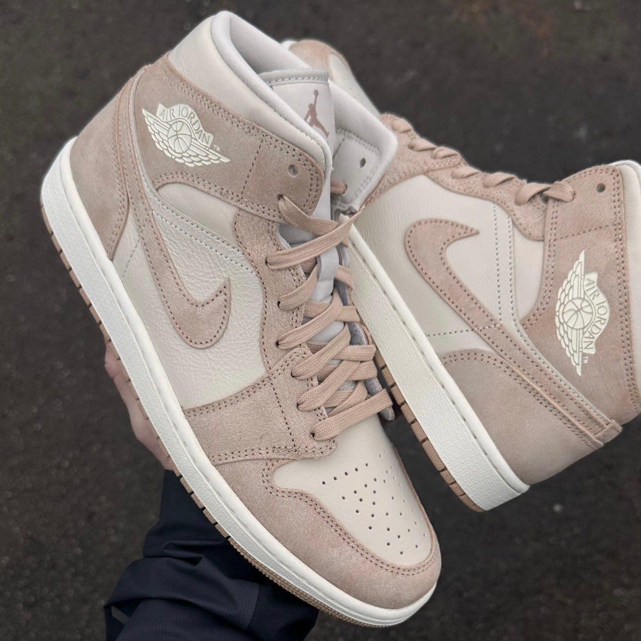 Nike Air Jordan 1 Mid Sneakers - Men's Size UK 8.5 & 9.5 (US 9.5 & 10.5) - Retro Basketball Shoes for Casual Wear, Street Style & Sneaker Collection