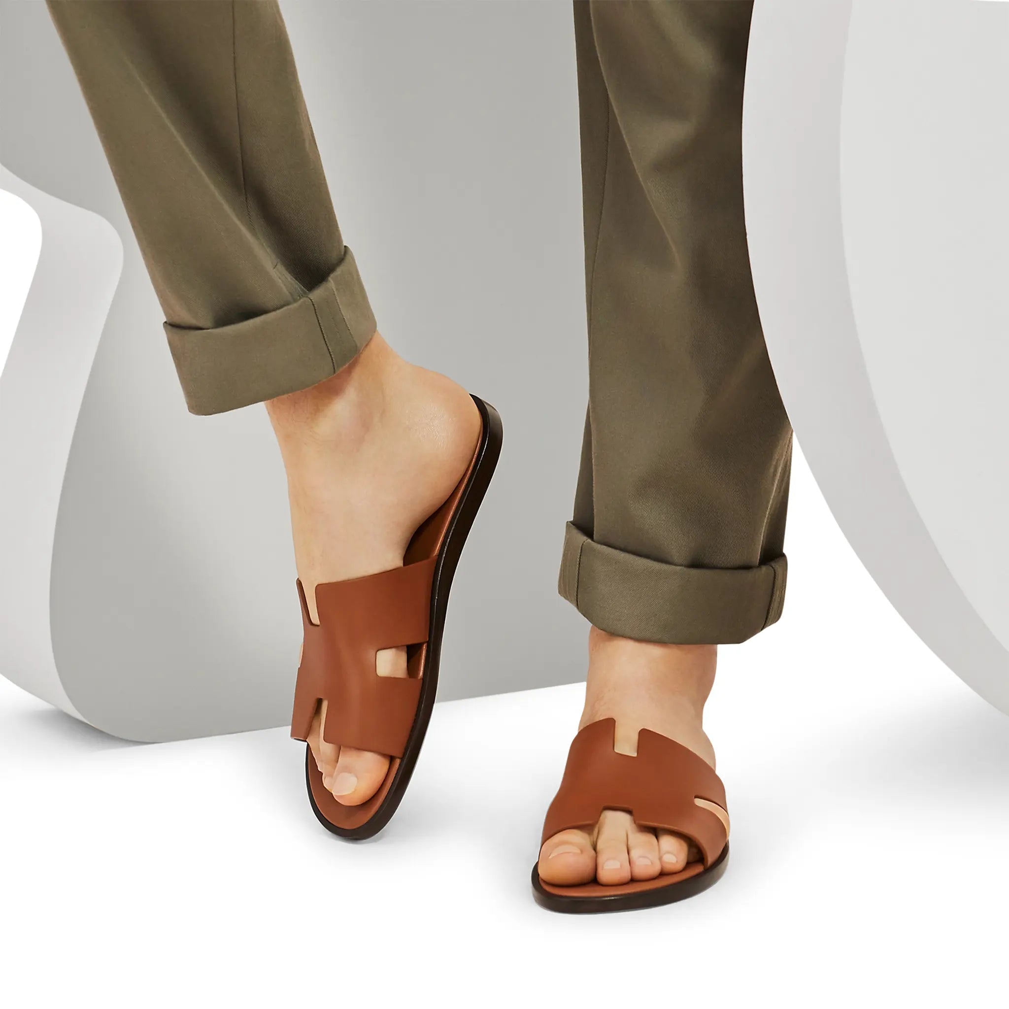 Hermès Paris Izmir Gold Sandal - Luxury Women's Sandals for Summer, Beach & Vacation - Premium Leather Comfort Slides for Casual & Dressy Outfits
