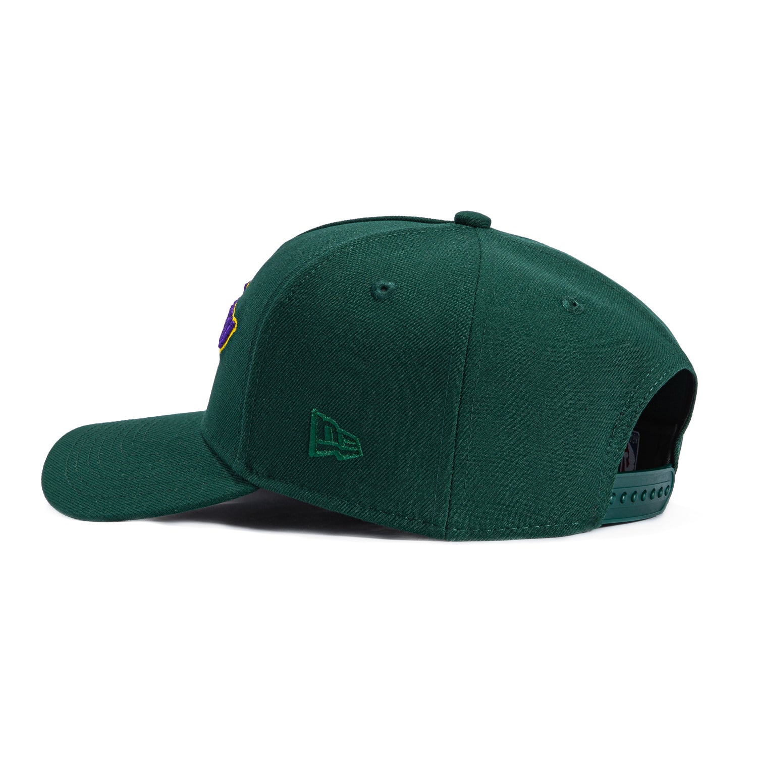 New Era 9Forty A-Frame Los Angeles Lakers Snapback Cap - Official NBA LakeShow Hat in Green for Men & Women | Game Day, Streetwear & Sports Fan Fashion