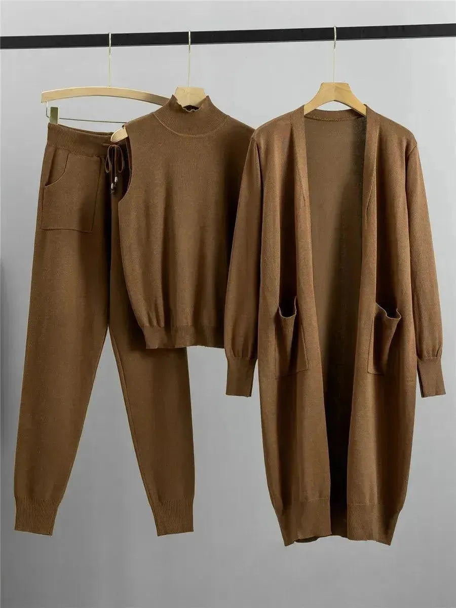 Cozy Women's Knit 3-Piece Lounge Set - Soft & Comfortable Pajama Outfit for Relaxing at Home, Sleeping or Lounging