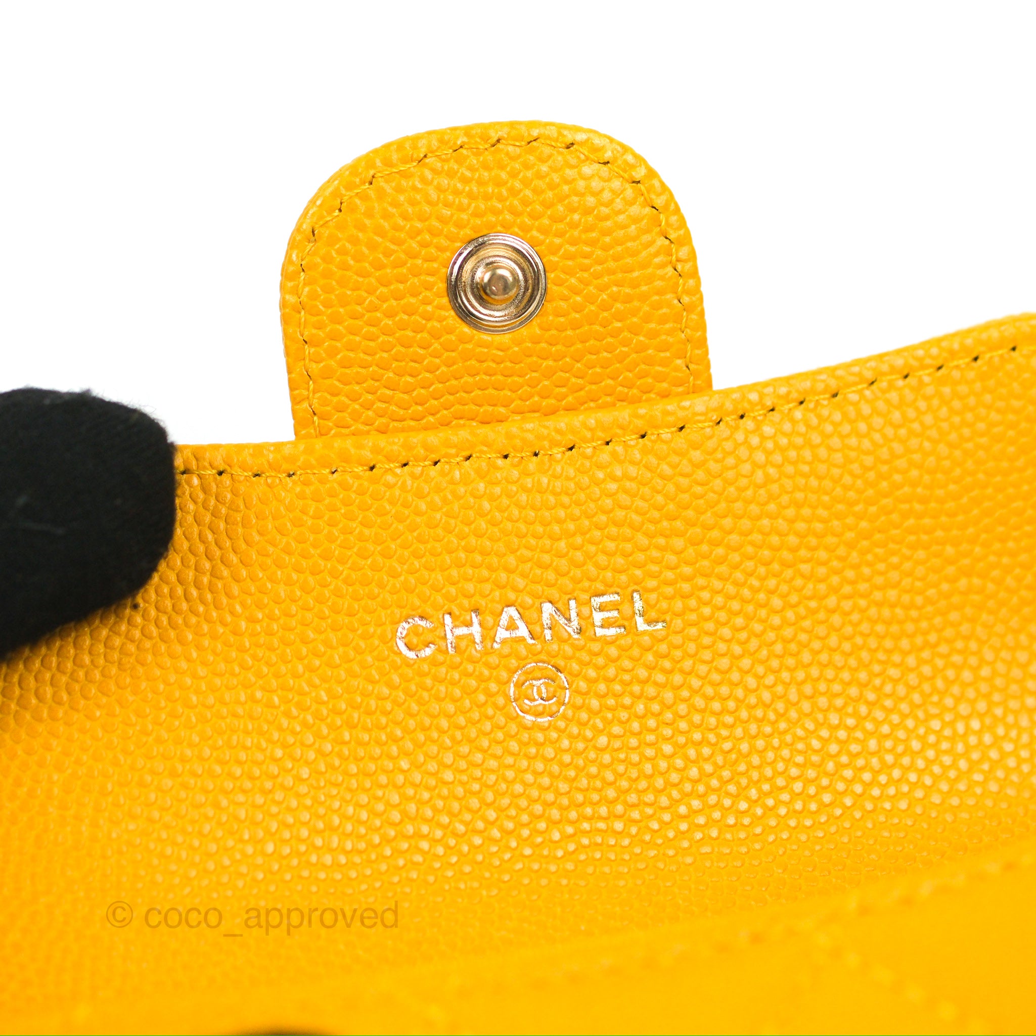 Chanel Classic Flap Coin Purse in Yellow Caviar Leather with Gold Hardware - Luxury Wallet for Women, Perfect for Parties & Everyday Use