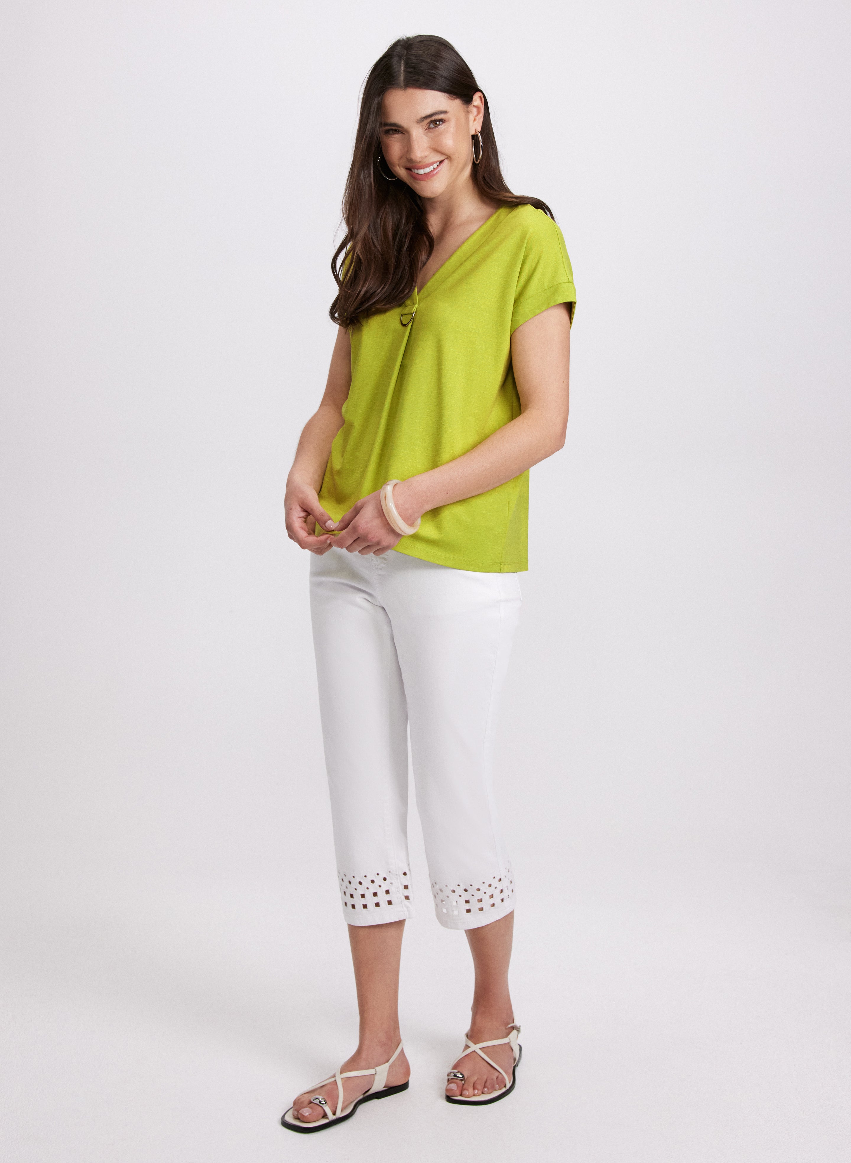 D-Ring T-Shirt for Women - Tropical Green Petite Sizing - Soft Cotton Casual Tee for Everyday Wear & Summer Outfits