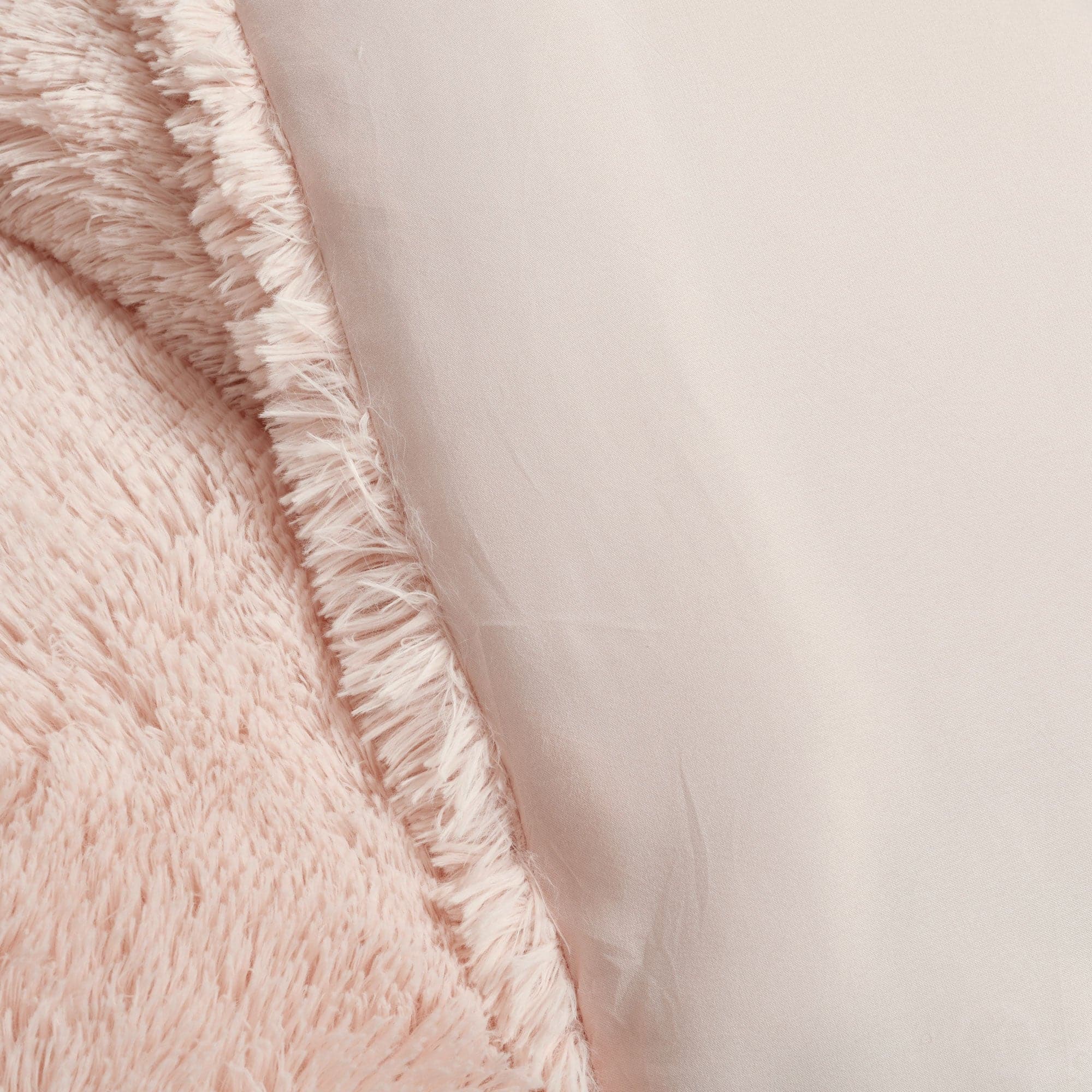 Emma Faux Fur Comforter Set - Soft & Luxurious Bedding Collection for Winter - Queen/King Size - Perfect for Cozy Bedrooms, Guest Rooms & Winter Home Decor