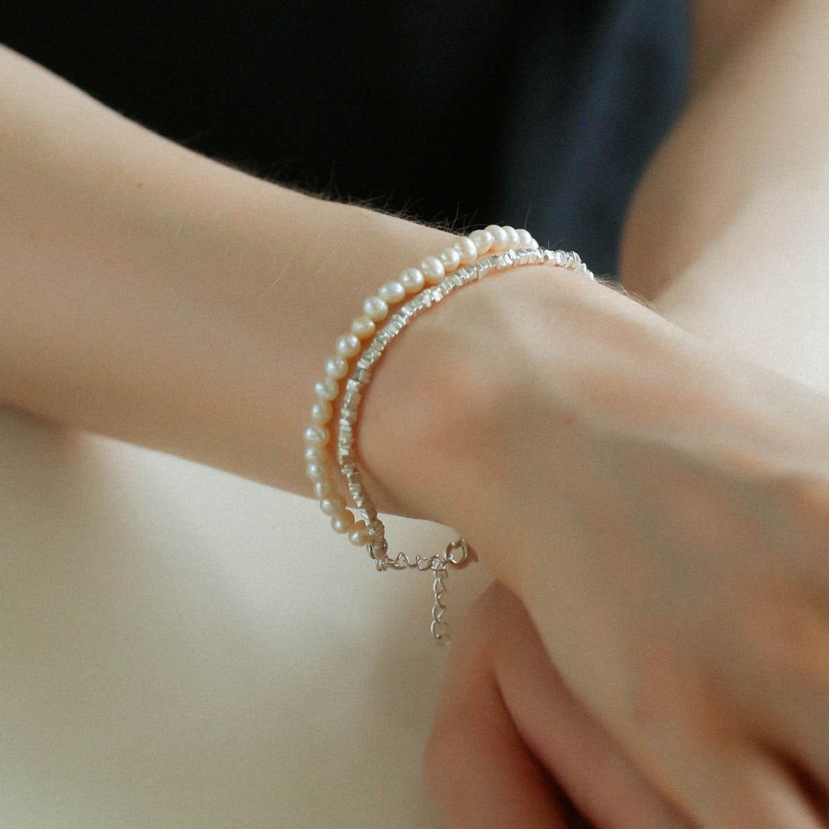 Elegant Double Layer Pearl Bracelet with Crushed Silver Shards - Perfect for Weddings, Parties & Special Occasions