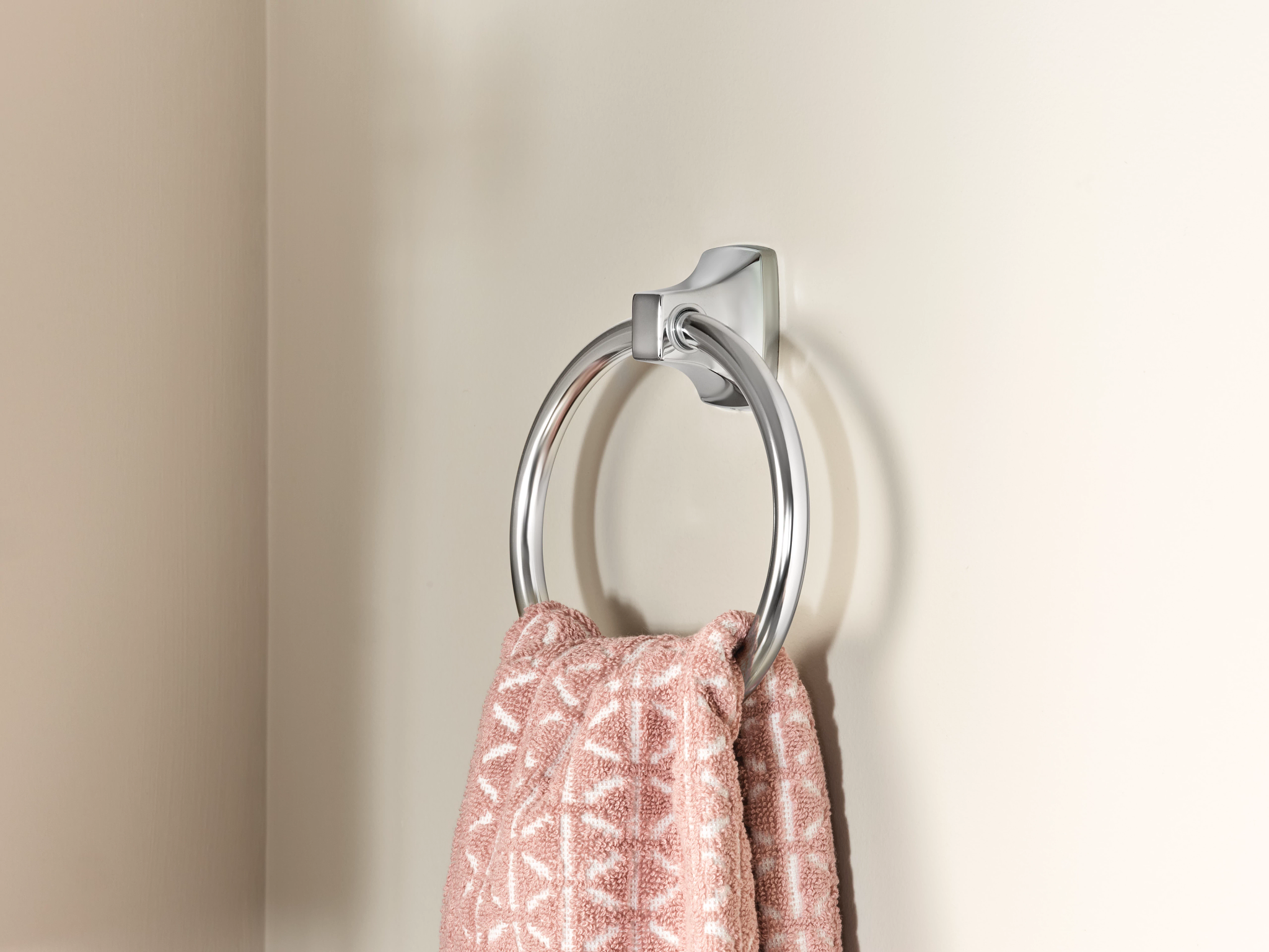 Adler Stainless Steel Towel Ring - Rust-Resistant Bathroom Accessory for Hand & Kitchen Towels - Perfect for Modern Bathrooms & Kitchens