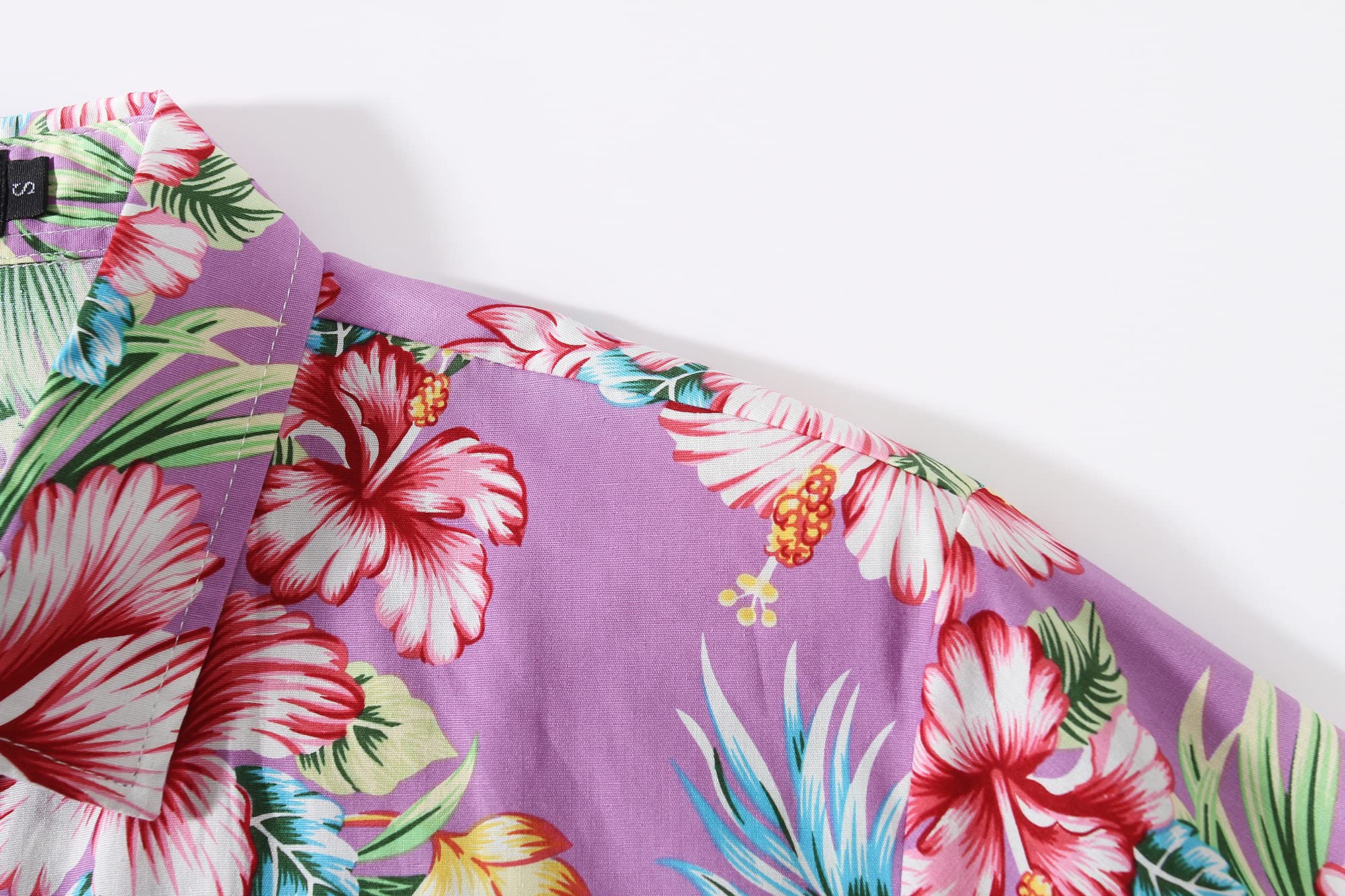 **Men's Hawaiian Shirt - Tropical Floral Short Sleeve Casual Button Down Shirt for Beach, Vacation & Summer Outfits**