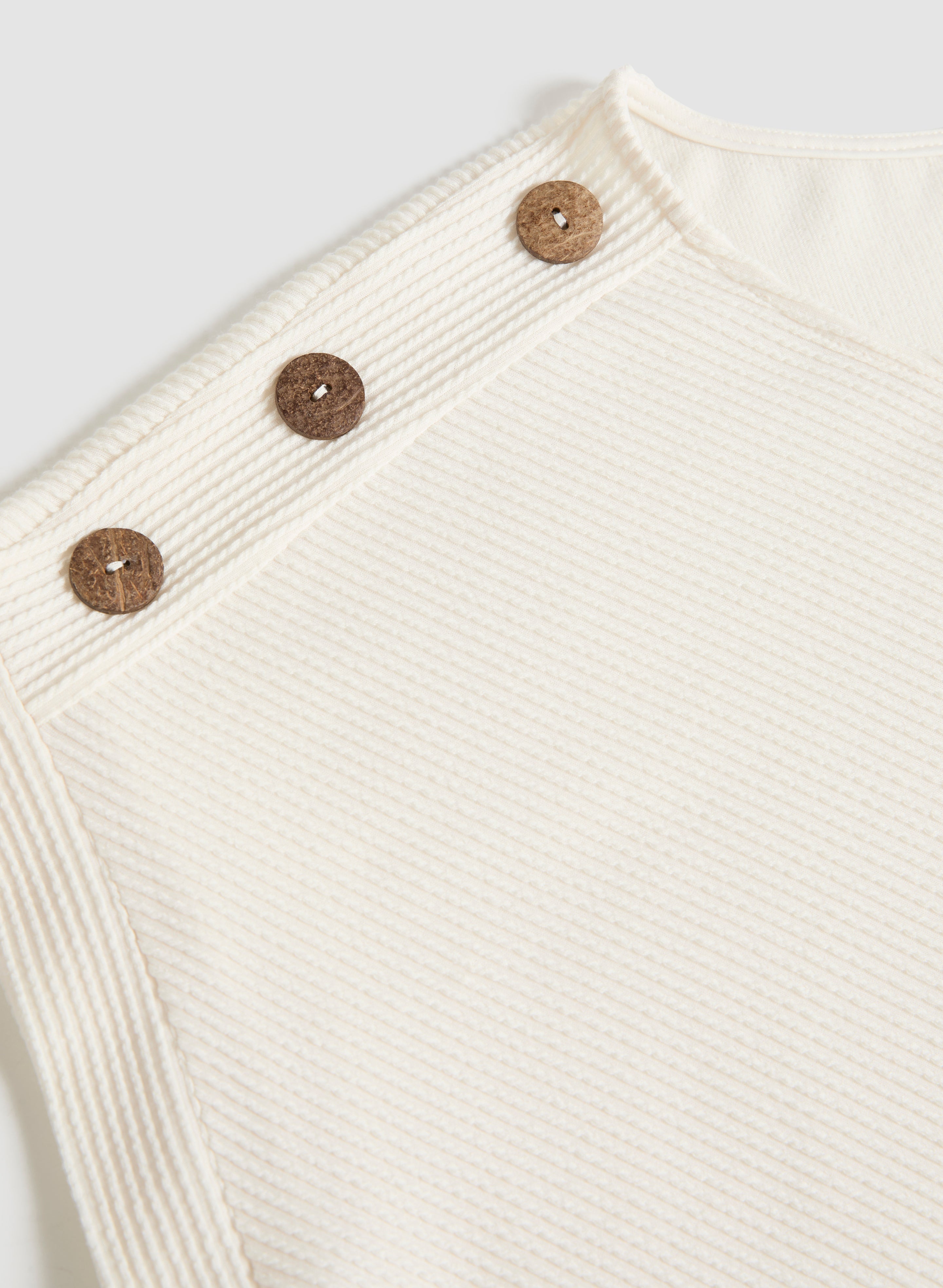 Button Detail Cap Sleeve Women's Tops - Casual Short Sleeve Blouse for Summer Outfits, Date Night & Office Wear