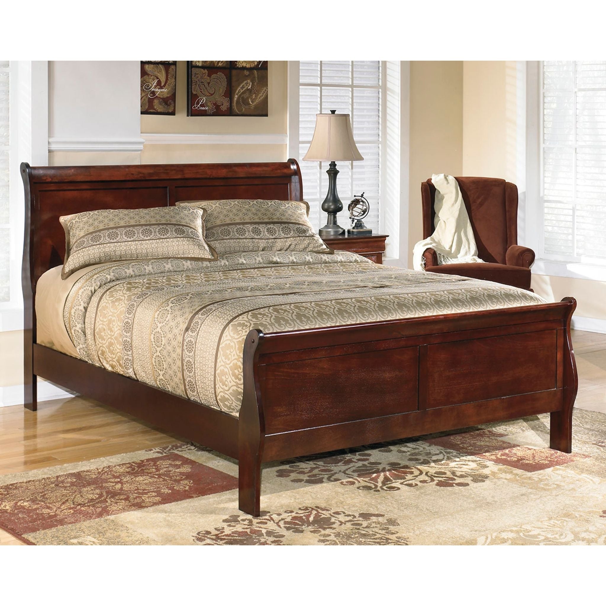 Alisdair Dark Brown Sleigh Bed Frame - Queen Size Wooden Bed with Upholstered Headboard - Perfect for Master Bedroom, Guest Room & Cozy Home Decor