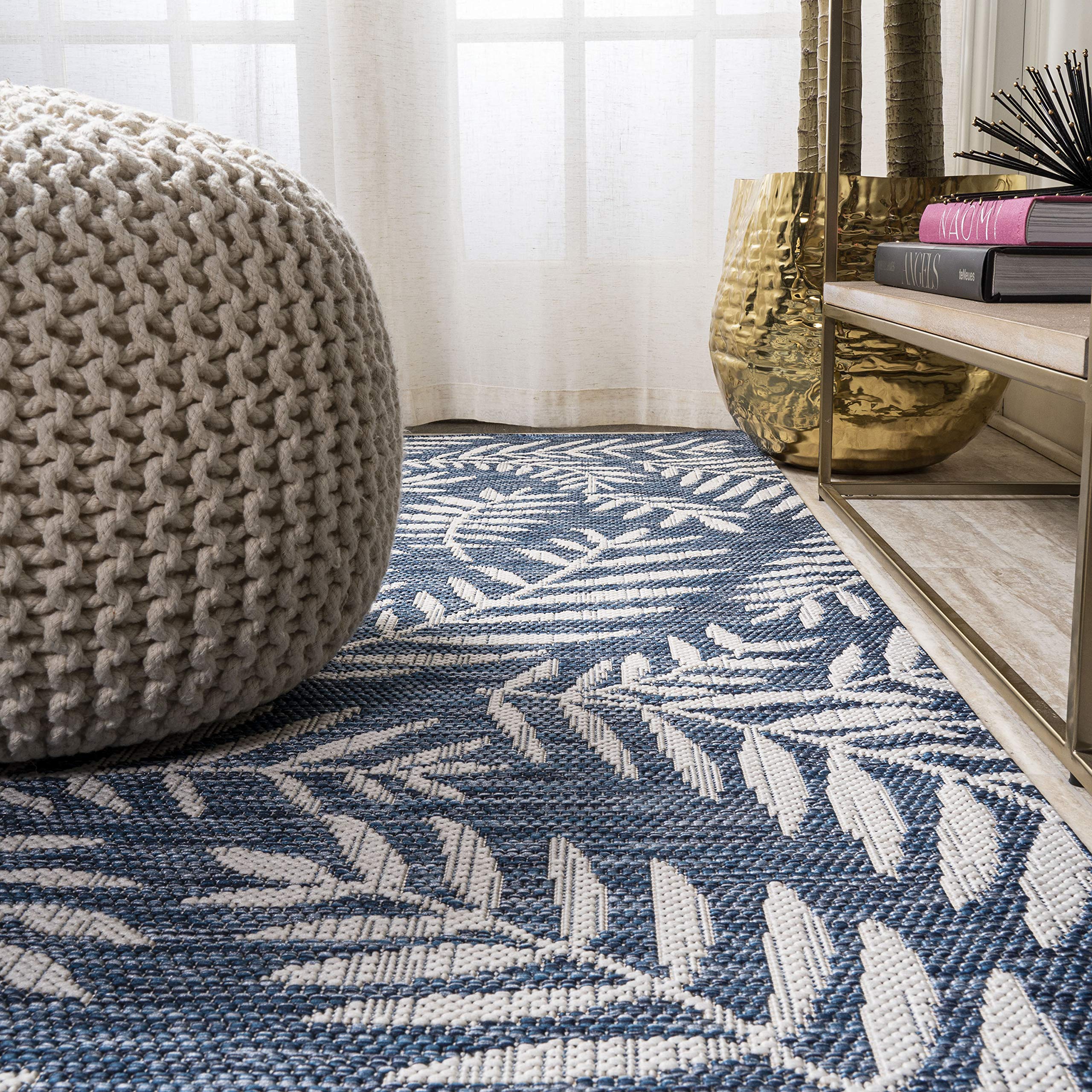 JONATHAN Y SMB119B-5R Coastal Floral Indoor Outdoor Area Rug - 5' Round Non-Shedding Easy-Clean Navy/Ivory - Perfect for Bedroom, Kitchen, Backyard & Patio Decor