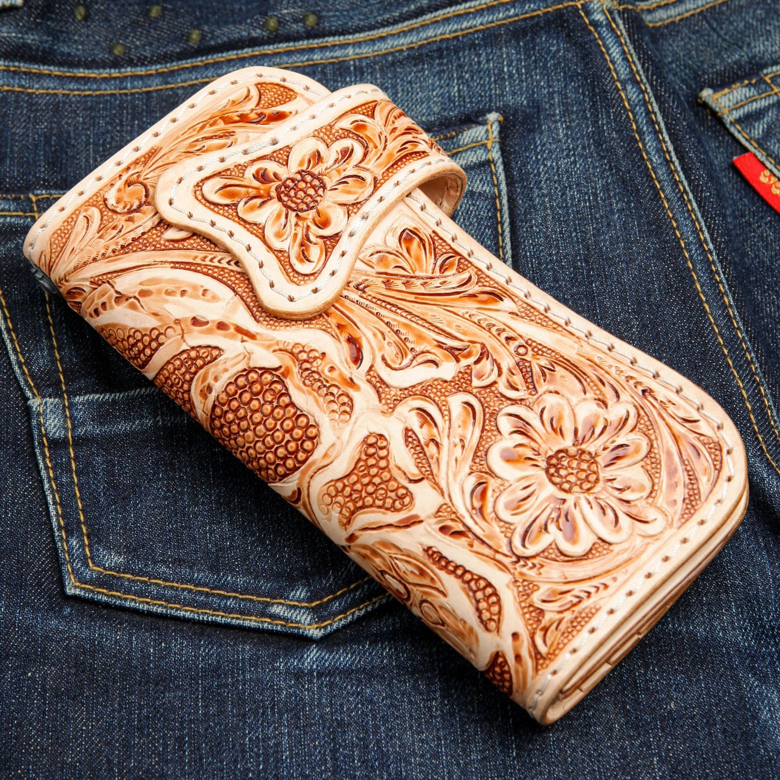 Authentic Light Brown Leather Skull Tattoo Biker Wallet for Men - Vintage Motorcycle Rider Gift, Perfect for Biker Gangs & Tattoo Enthusiasts