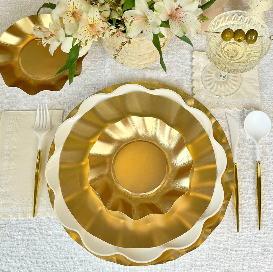 Elegant Cream & Gold Table Setting for Weddings, Parties & Special Occasions - Premium Dinnerware Set for Stylish Home Decor