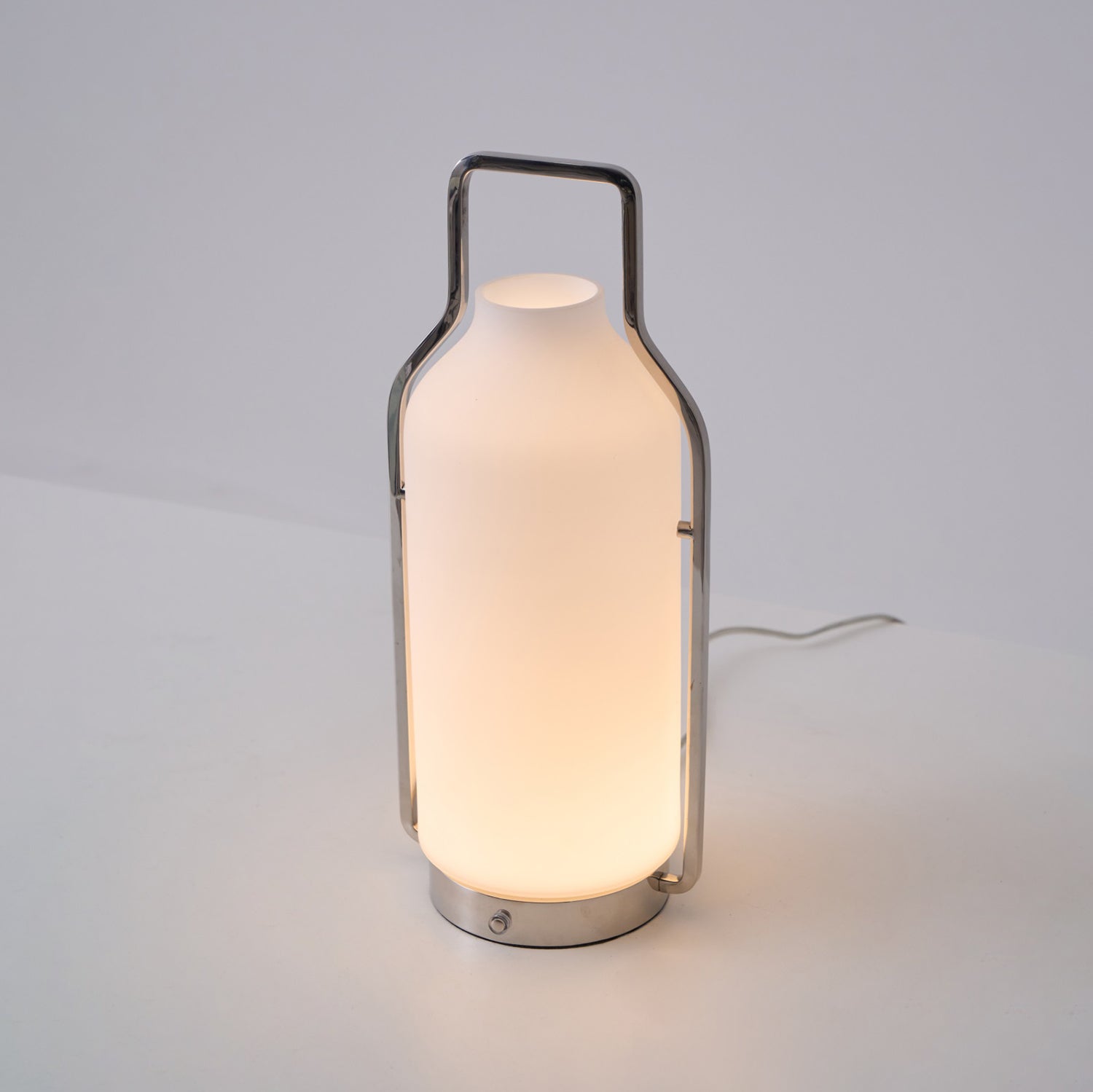 Vintara Modern LED Lantern Table Lamp - Dimmable Battery Operated Indoor/Outdoor Lighting for Bedroom, Patio, and Camping