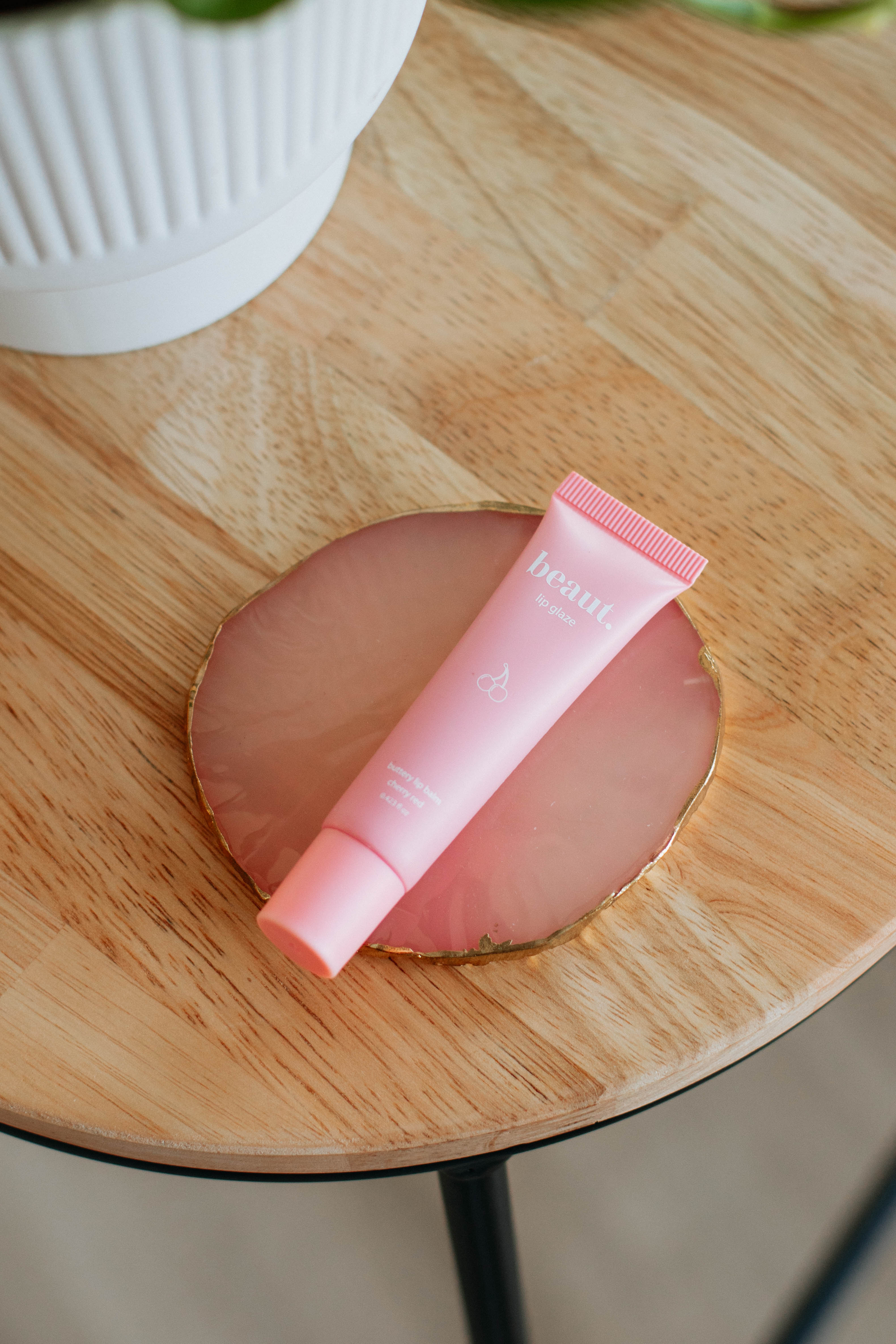 Luxury Lip Gloss - Hydrating & Shiny Lip Glaze for Women - Perfect for Daily Wear & Special Occasions