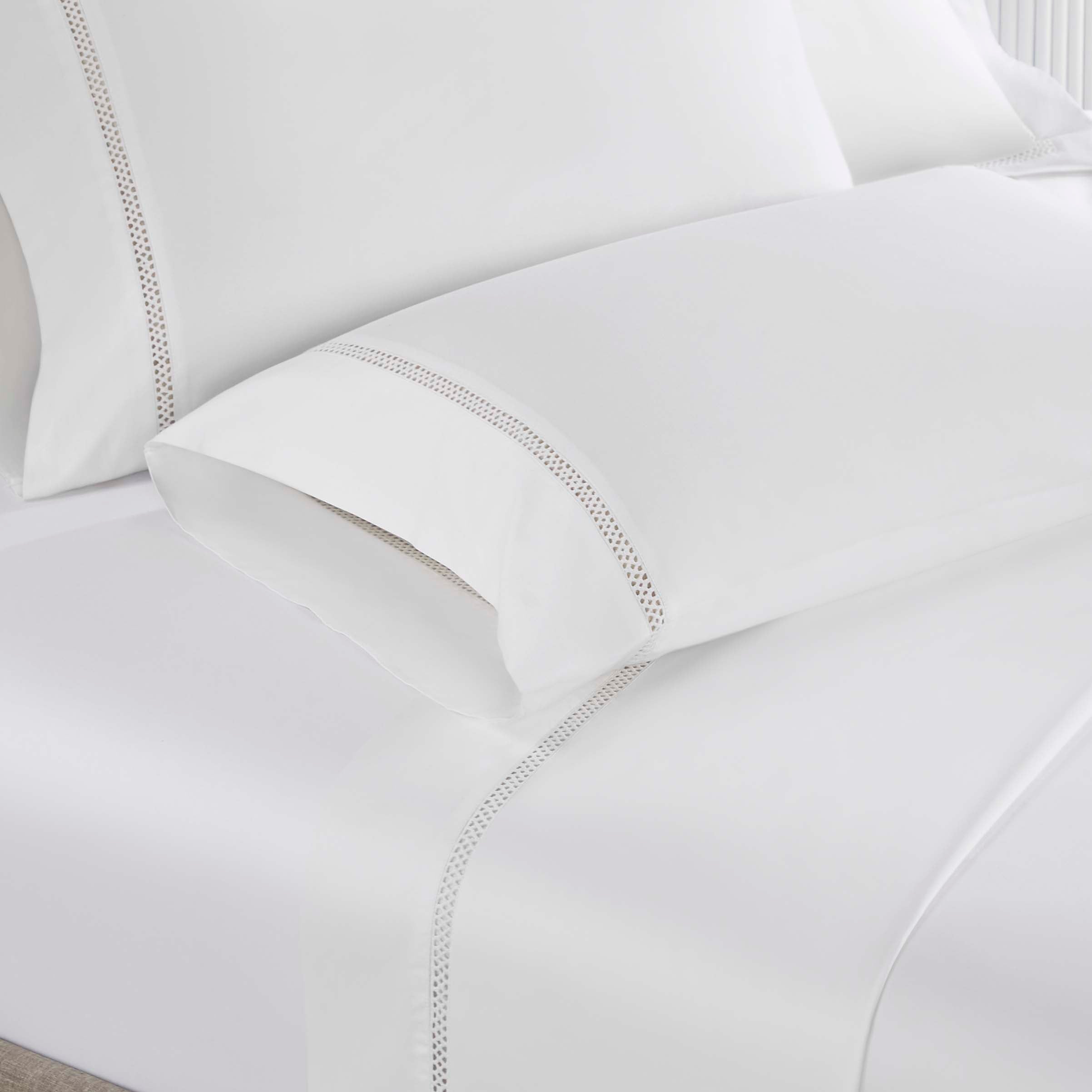 Premium Riverton Cotton Cross Stitch Embroidered Deep Pocket Bed Sheet Set - Queen Size 4-Piece Set with Pillowcases - Soft & Breathable for All-Season Comfort - Perfect for Master Bedroom, Guest Room or Dorm