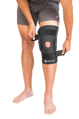 Mueller Hinged Wraparound Knee Brace - Adjustable Support for Running, Sports & Arthritis Pain Relief - Ideal for Athletes & Active Lifestyles