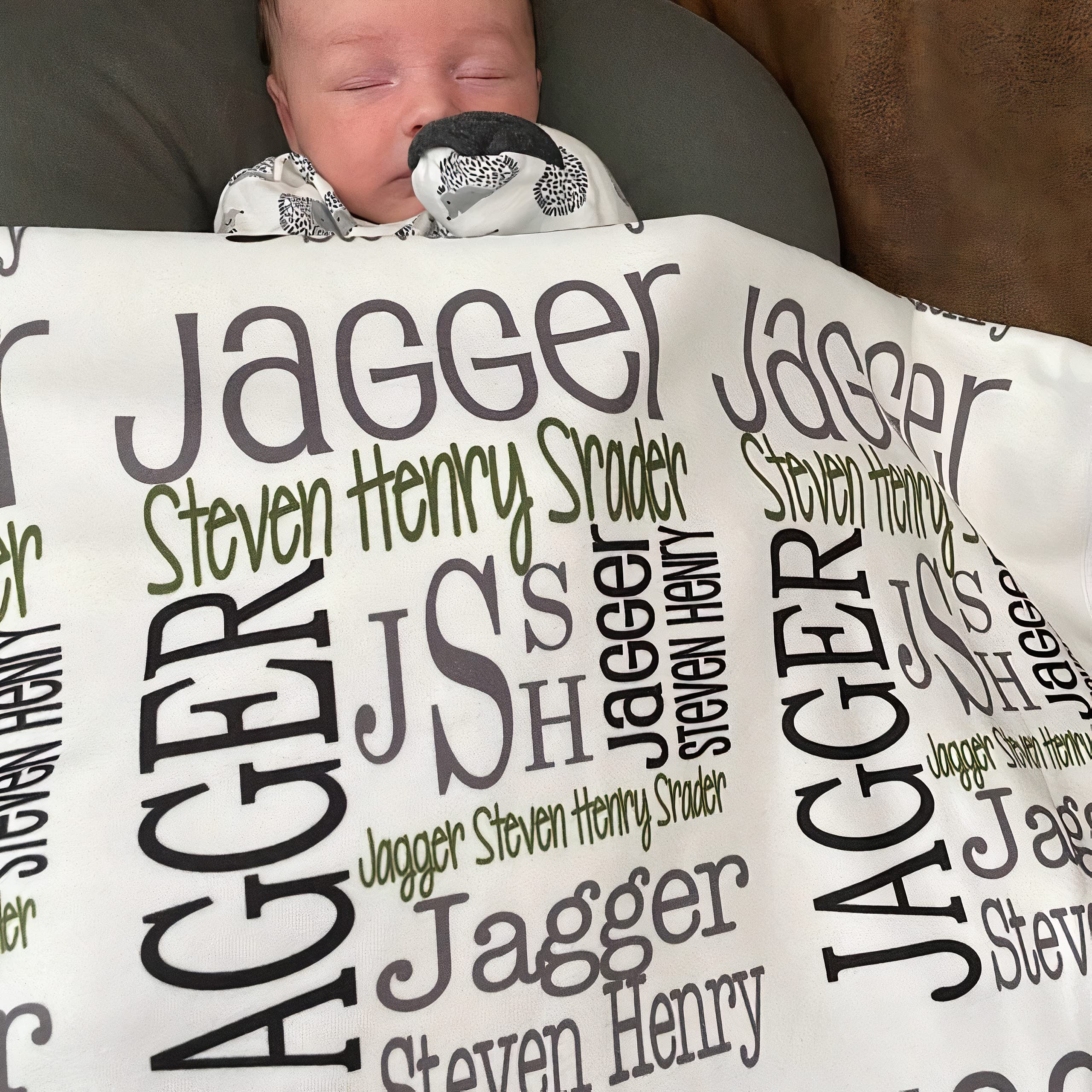 Personalized Baby Blankets for Girls & Boys - Custom Name Embroidered Soft Blanket | Newborn Gift, Christening Present, Baby Shower Gift | Nursery Essential, Swaddling, Stroller & Photo Prop Blanket