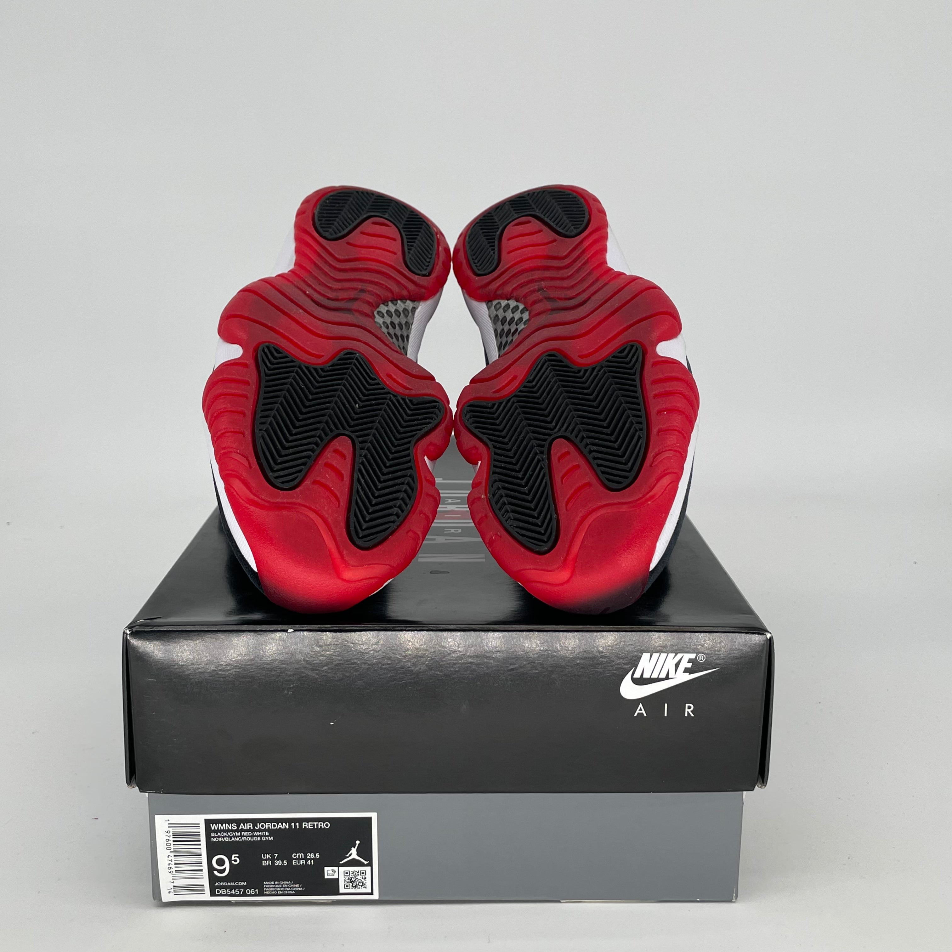 Original Air Jordan 11 Retro 'Bred' Velvet Basketball Shoes - Women's Size 8/9.5W (DB5457-061) - Perfect for Streetwear & Court Performance