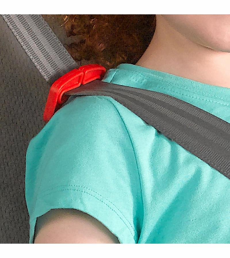Chicco GoFit Backless Booster Car Seat - Lightweight & Portable for Kids 3+ Years (30-100 lbs) - Perfect for Travel, School & Playdates