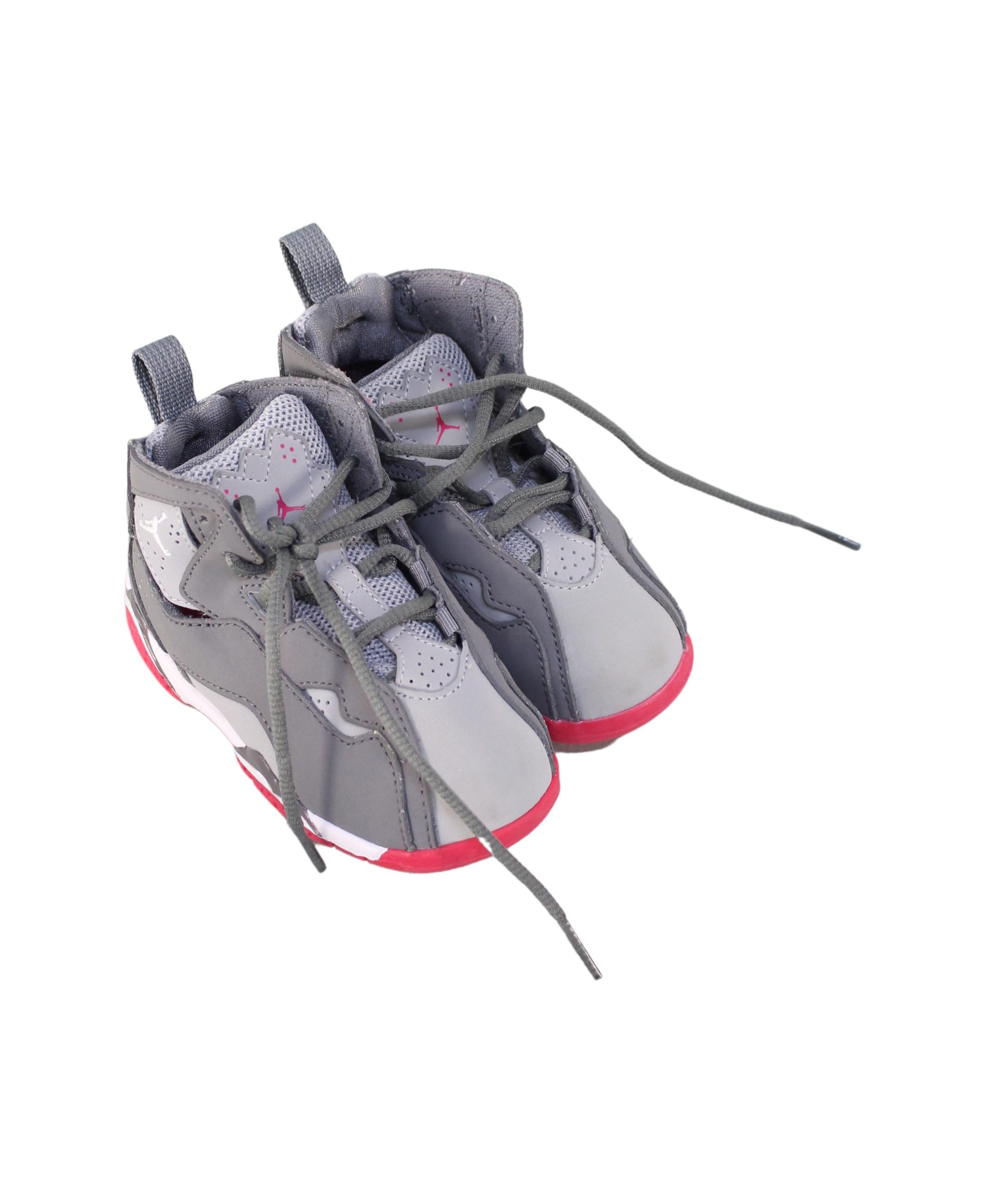 Air Jordan Sneakers for Toddlers 18M & 2T (EU 23.5) - Comfortable Kids Basketball Shoes for Playground & Daily Wear