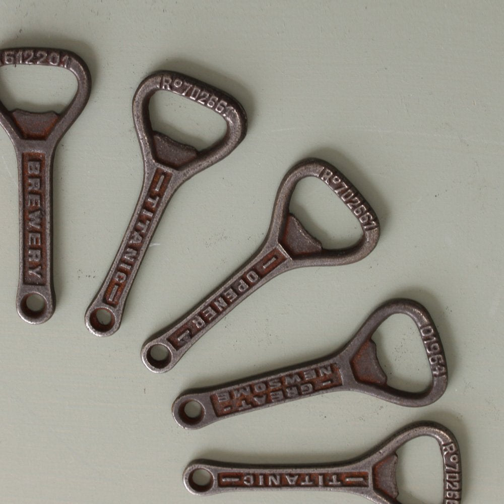 Premium Cast Iron Bottle Opener - Rustic Vintage Style for Beer, Soda & Home Brew Bottles - Perfect for Bars, BBQs, Camping & Outdoor Parties