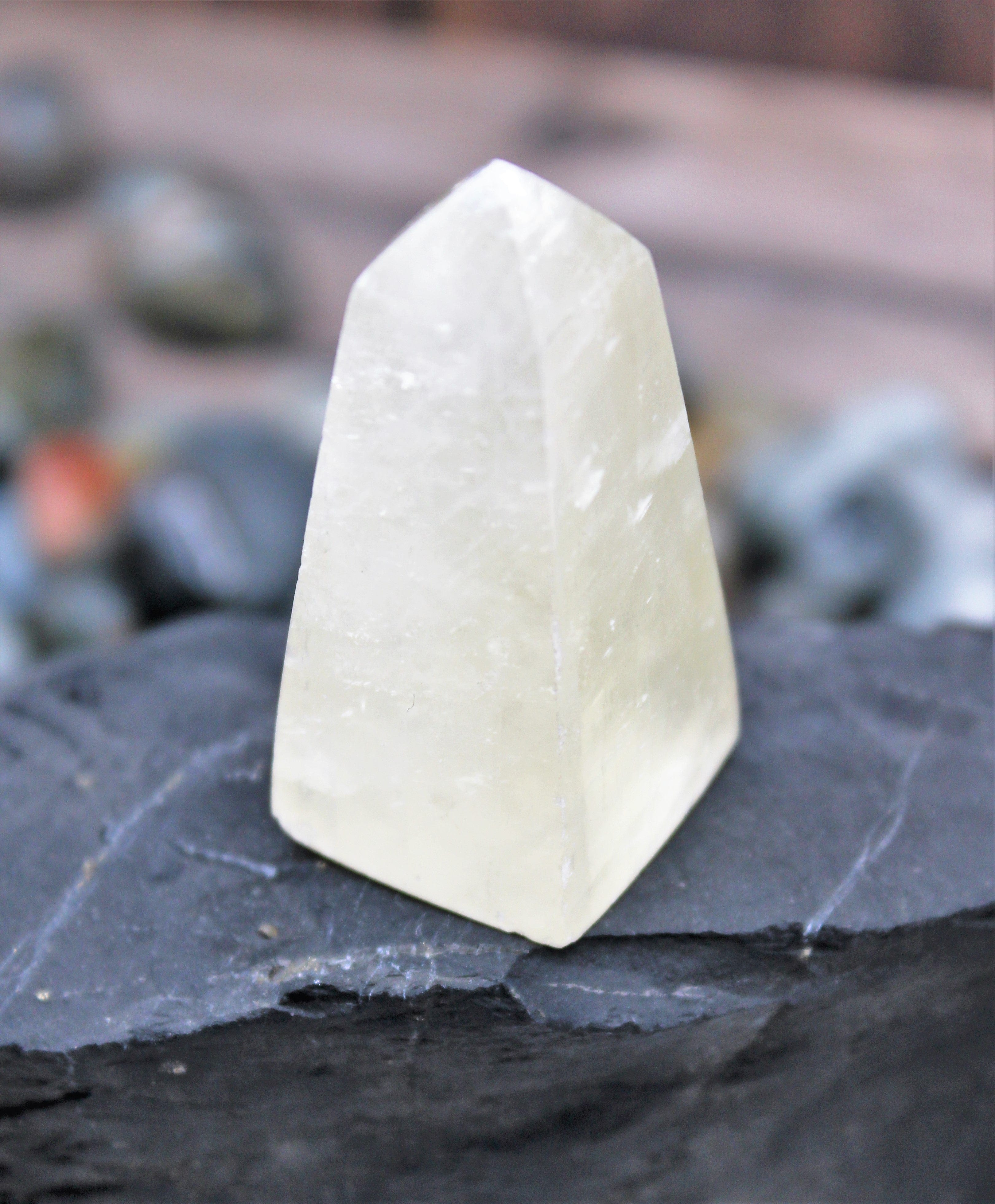 Natural Calcite Crystal Tower - Healing Stone for Meditation, Reiki & Home Decor | Perfect for Spiritual Healing, Energy Cleansing & Office Desk Decor