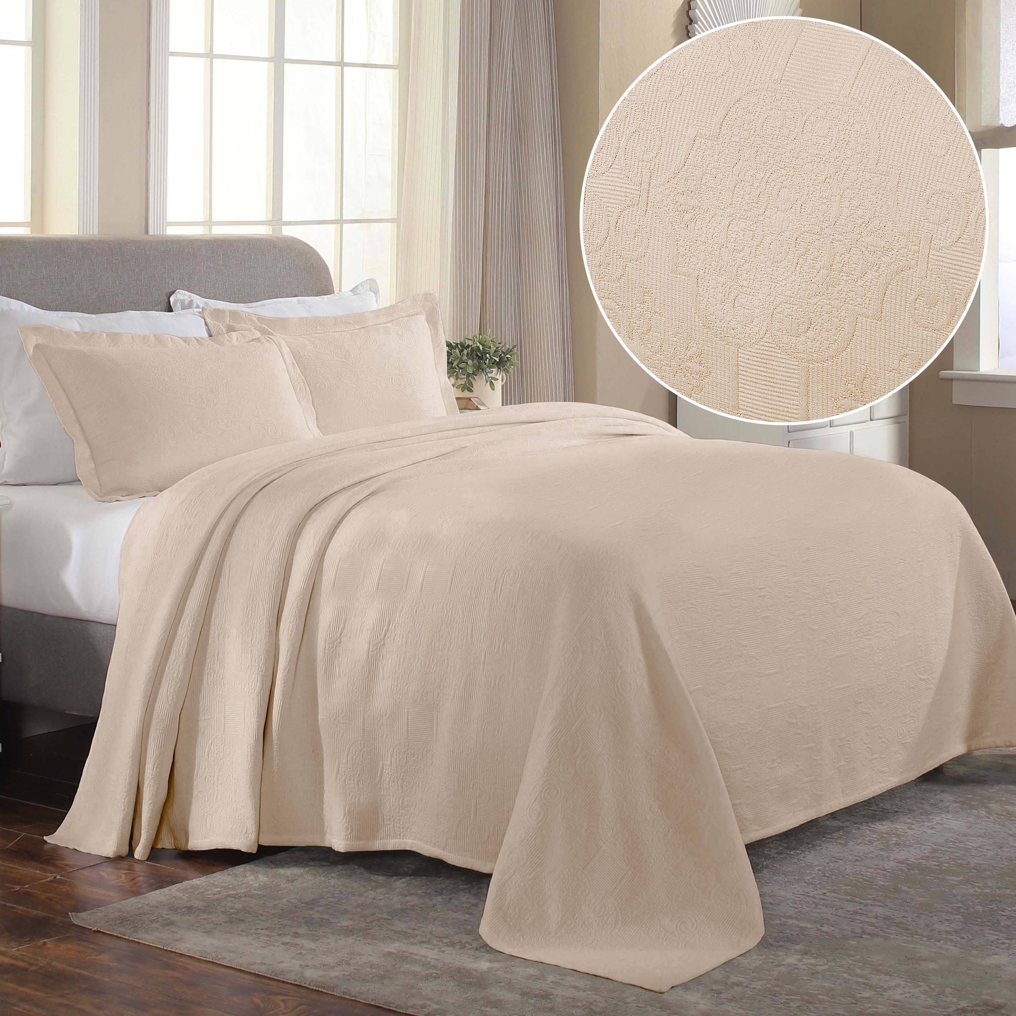 Florin Cotton Matelassé Jacquard Bedspread Set with Scrolling Medallion Design - Luxury Queen/King Size Bedding for Master Bedroom, Guest Room & Hotel Decor