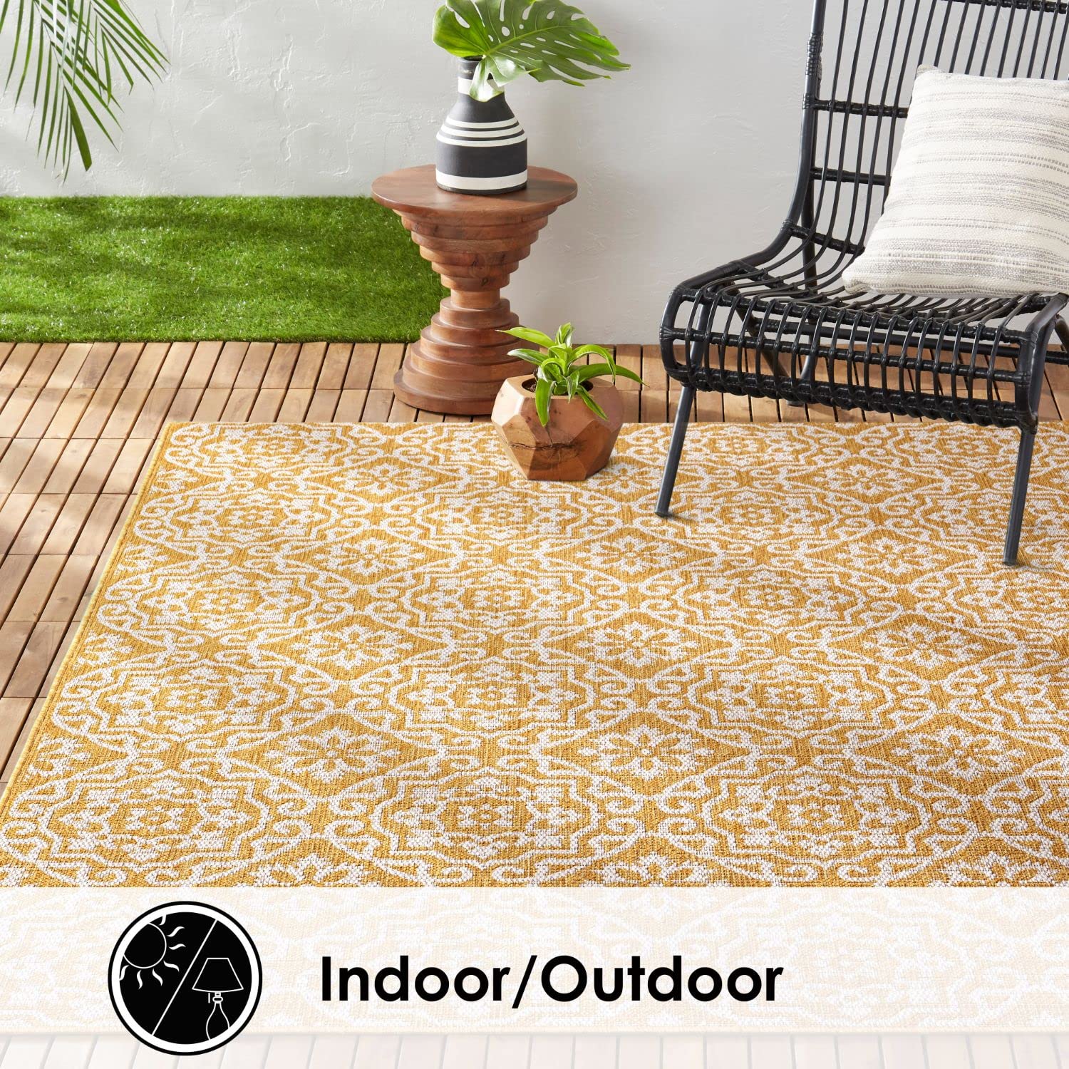 Nicole Miller New York Patio Country Danica Transitional Geometric Indoor/Outdoor Area Rug - Yellow & White - 6'6