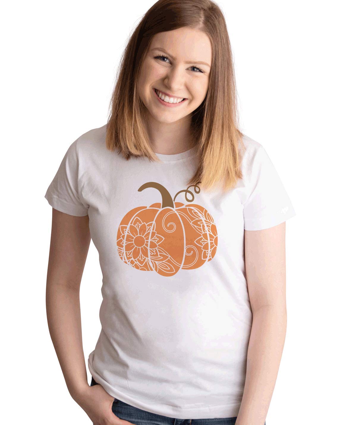 7 ate 9 Apparel Women's Stylish Pumpkin Print T-Shirt - Perfect for Halloween, Fall Fashion & Casual Outfits