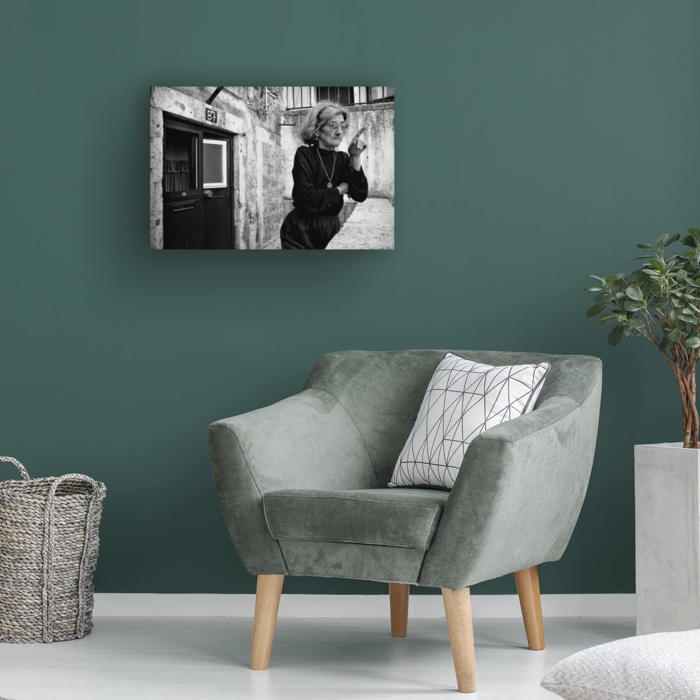Trademark Fine Art 'The Warning' Canvas Wall Art by Fernando Alves - Modern Home Decor for Living Room, Bedroom & Office