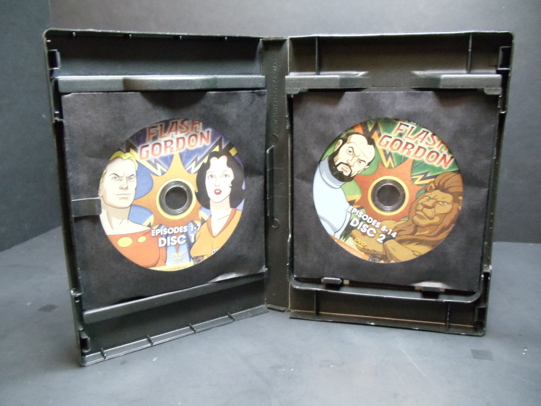 Flash Gordon Adventures (2-Disc DVD, 2009) | Classic Sci-Fi Action Movie | Perfect for Movie Nights & Collector's Shelves