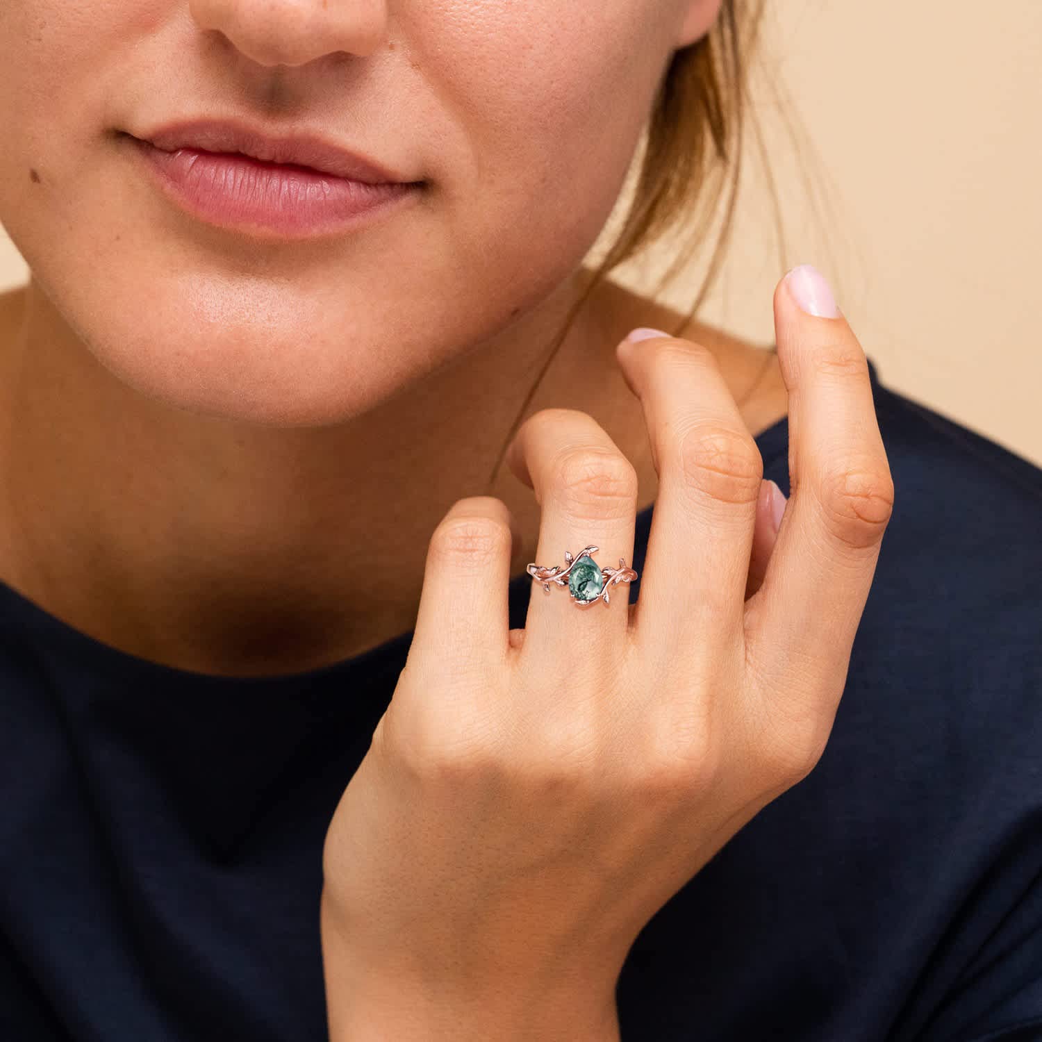 Natural Green Moss Agate Pear Shape Engagement Ring - Vintage Crystal Solitaire Leaf Ring with Healing Gemstone, Unique Promise Ring for Women - Perfect for Weddings, Anniversaries & Spiritual Healing Jewelry