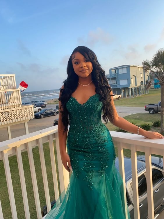 Emerald Green Mermaid Prom Dress with Lace & Tulle - Elegant Evening Gown J4723 for Homecoming, Wedding, Party & Special Occasions