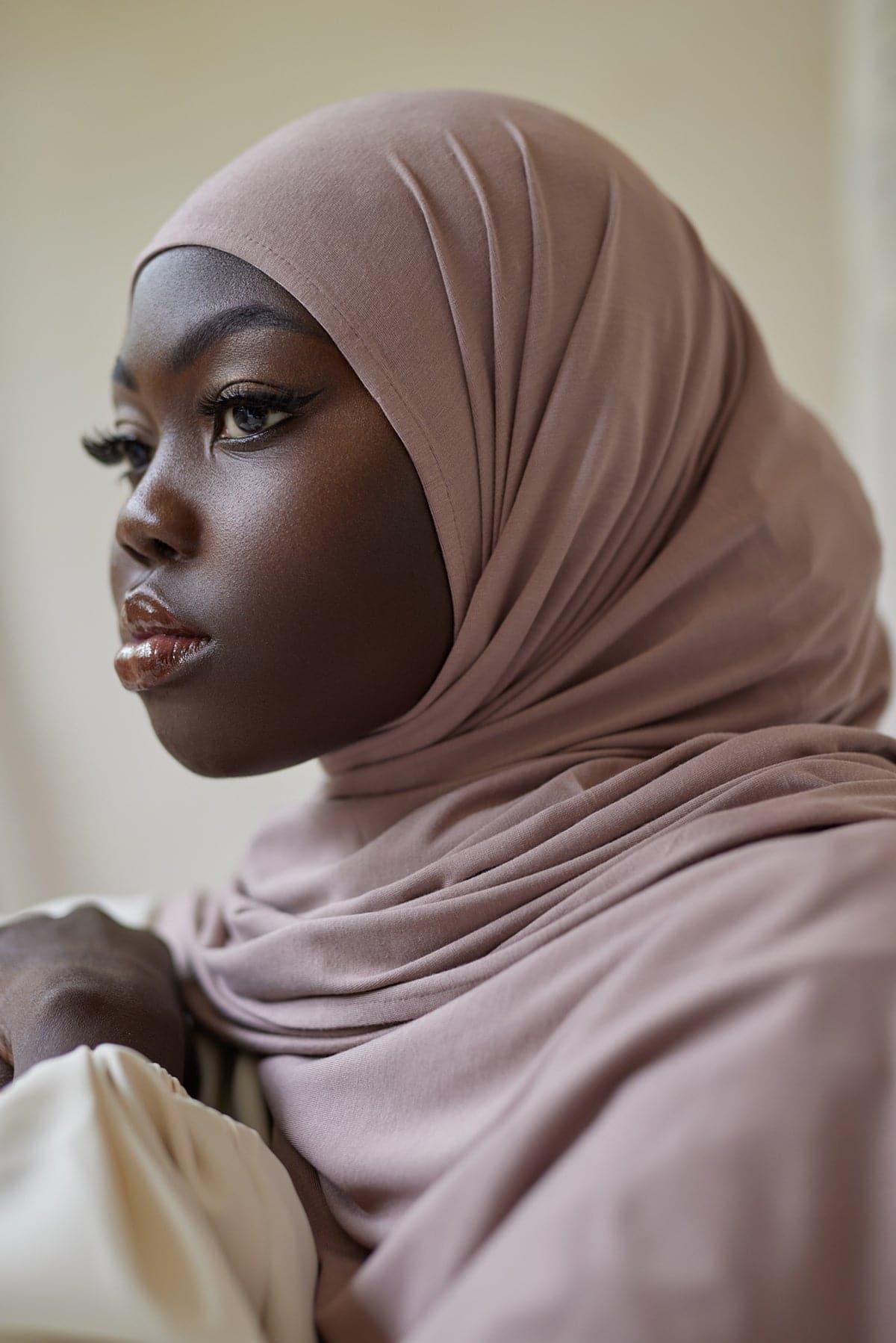 Premium Jersey Hijab Aisha - Soft & Breathable Muslim Headscarf for Women - Perfect for Daily Wear, Prayer, and Modest Fashion