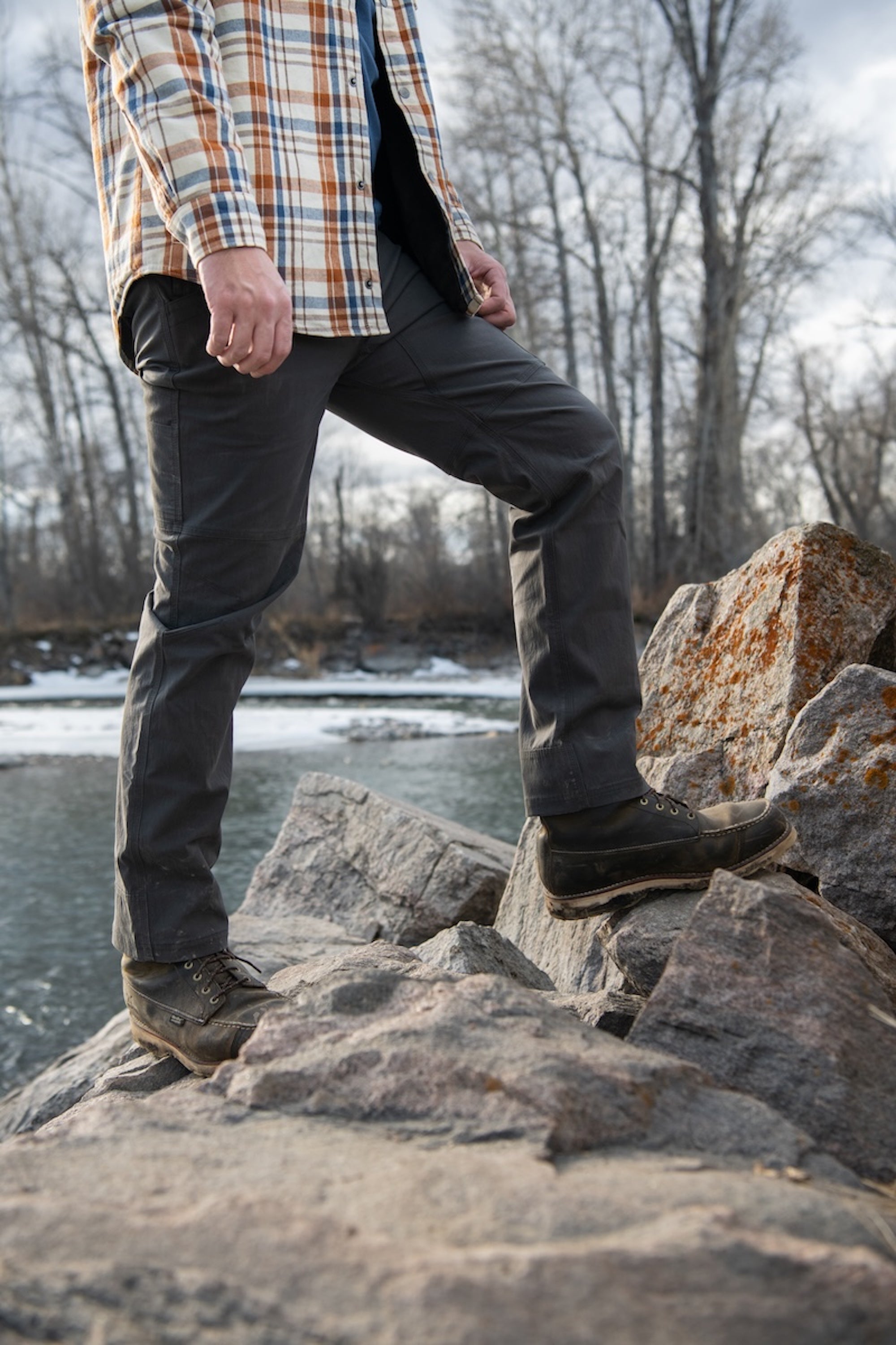 Men's Ridgeline Outdoor Hiking Pants - Lightweight, Water-Resistant, Durable for Hiking, Camping & Travel - Comfortable & Stylish Activewear