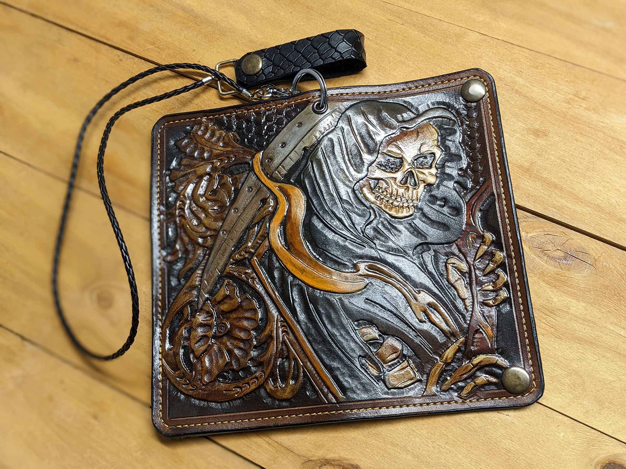 Handmade 3D Genuine Leather Wallet for Men - Custom Engraved Biker & Travel Wallet with Skull Design - Perfect for Motorcycle Riders, Business Professionals & Gift Giving