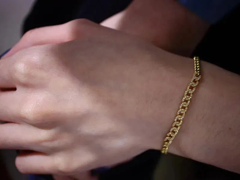 18K Yellow Gold Diamond Bracelet for Women - Real Natural Diamonds, Fashion Chain Design, INS Style Jewelry - Perfect for Parties, Weddings, and Special Occasions
