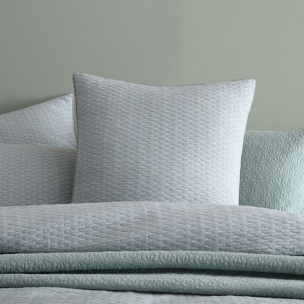 Frankie Sage Quilt Cover Set - Super King Size Bedding | Soft & Breathable Duvet Cover for Master Bedroom, Guest Room & Hotel Use
