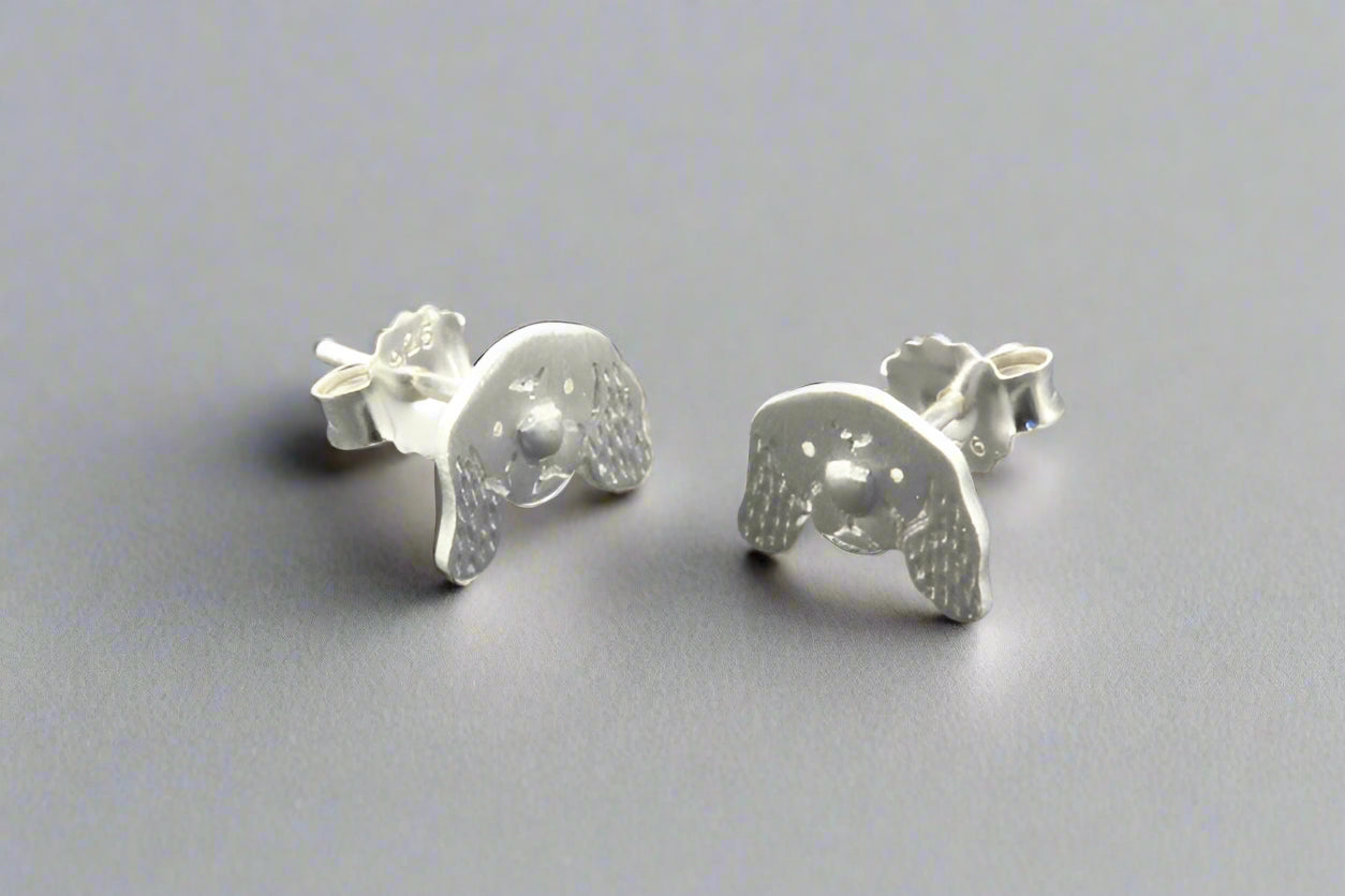 Sterling Silver King Charles Cavalier Face Stud Earrings - Elegant Dog Lover Jewelry for Casual Wear & Special Occasions