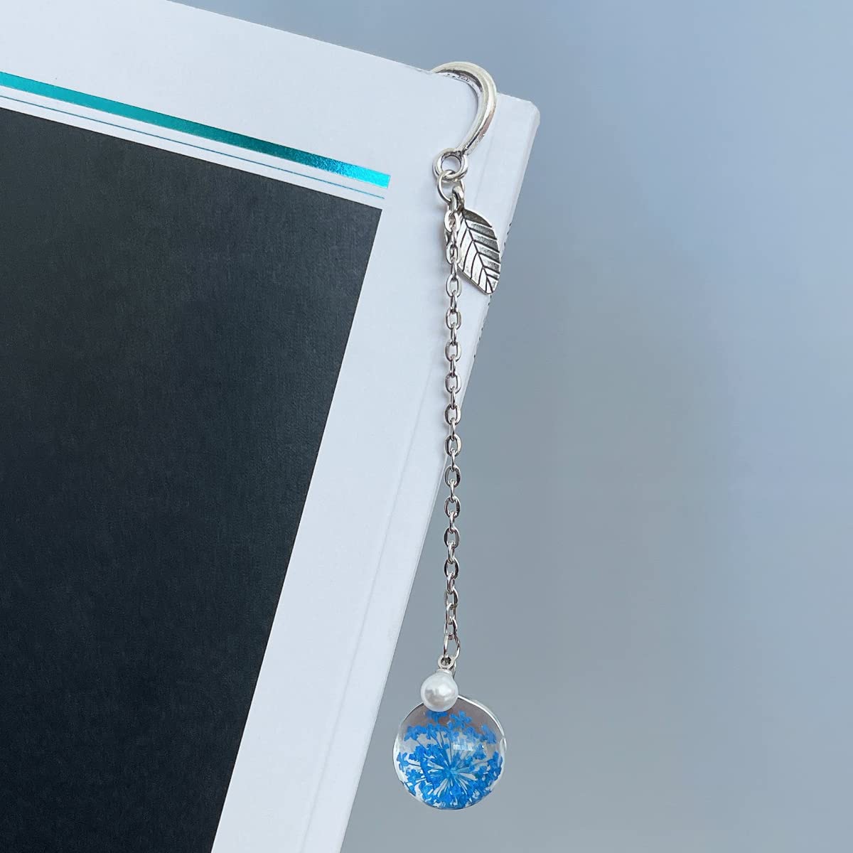 Allydrew Metal Leaf Bookmark with Charm - Elegant Book Accessories for Book Lovers & Readers (Set of 2, Mint & Blue) - Perfect Gift for Bookworms, Reading Enthusiasts & Students