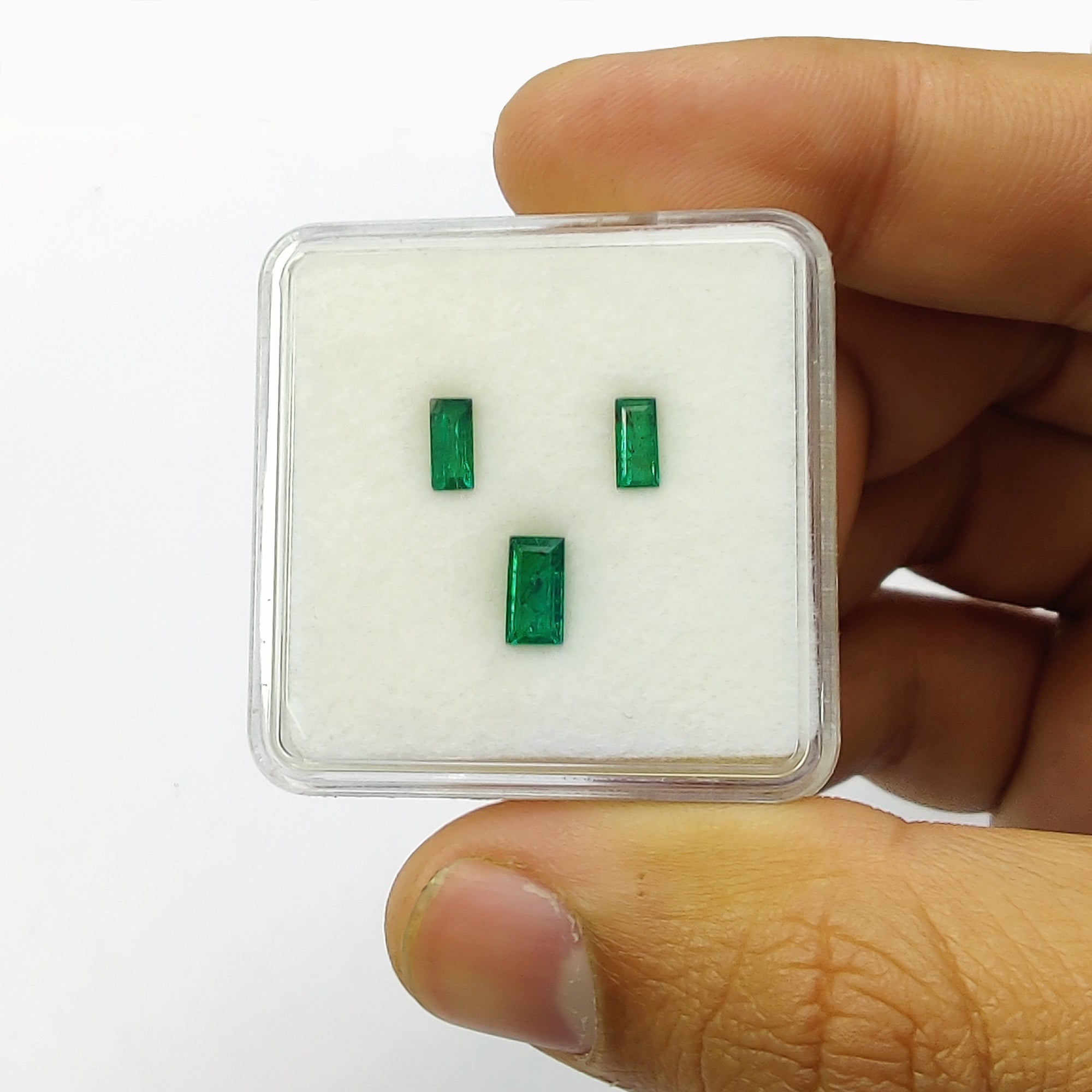 Natural Untreated Green Emerald Gemstone Set - 1.25cts Cushion Cut (6x3mm & 7x4mm, 3pcs) | Jewelry Making, Engagement Rings & Luxury Gifts