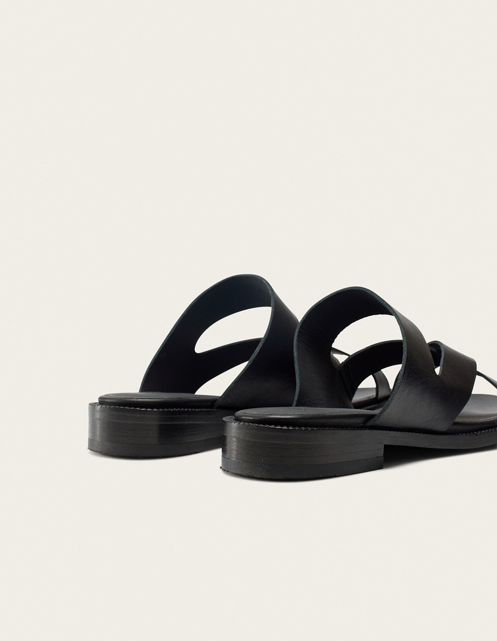 Black Leather Mules Volcana - Comfortable Slip-On Shoes for Women | Perfect for Casual Outings, Office Wear & Everyday Comfort
